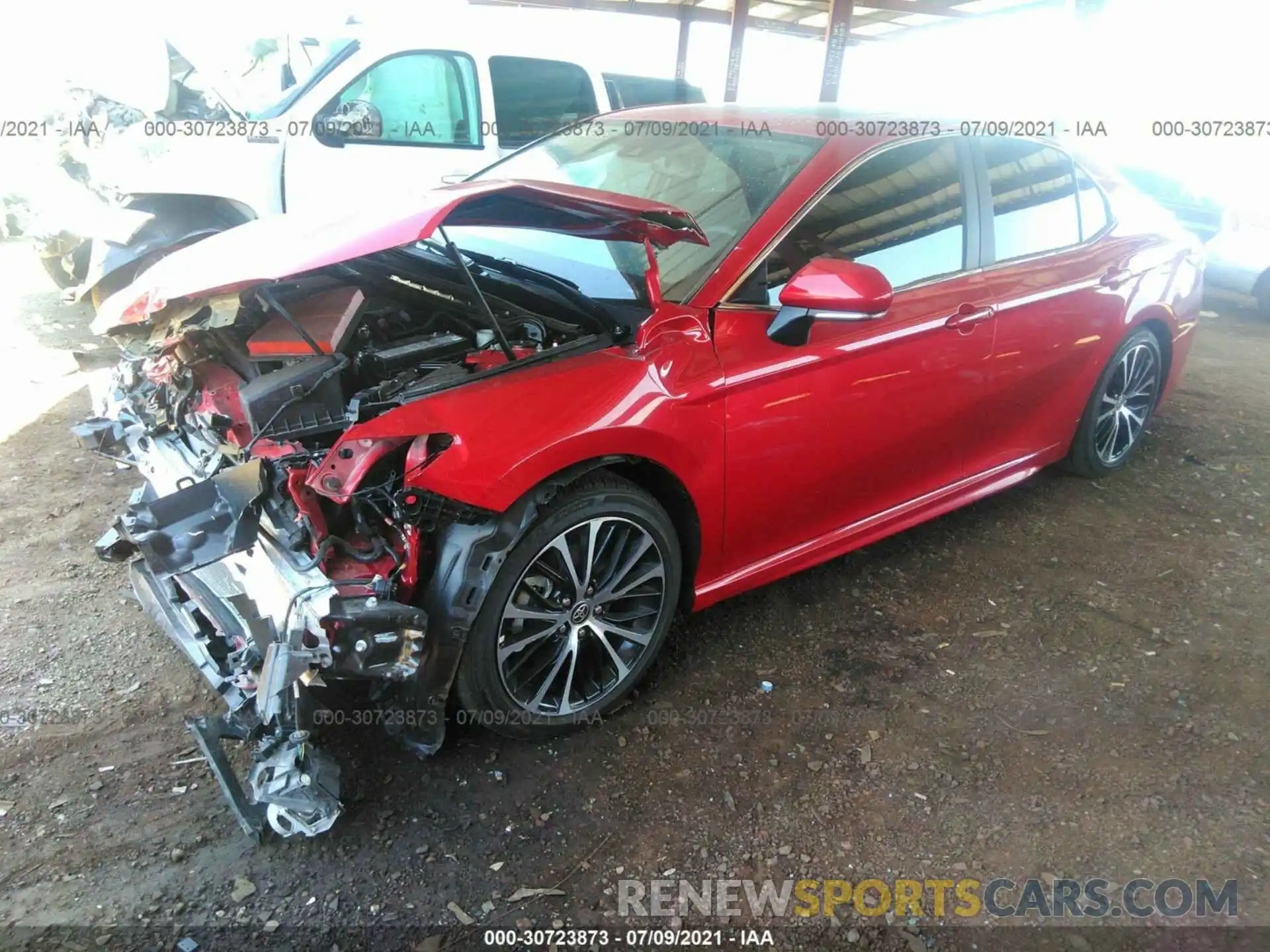 2 Photograph of a damaged car 4T1M11AK9LU378489 TOYOTA CAMRY 2020