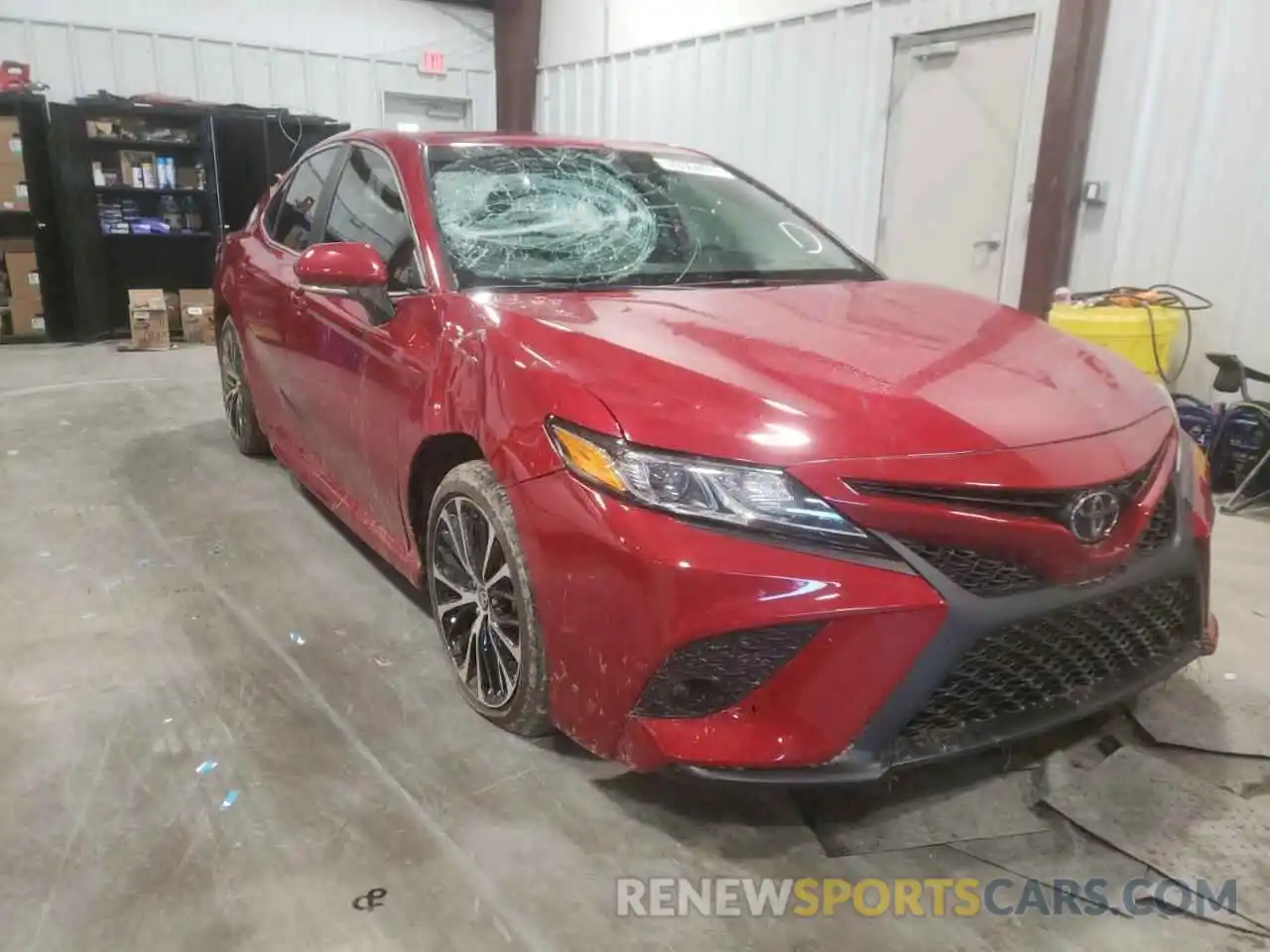 1 Photograph of a damaged car 4T1M11AK9LU392845 TOYOTA CAMRY 2020