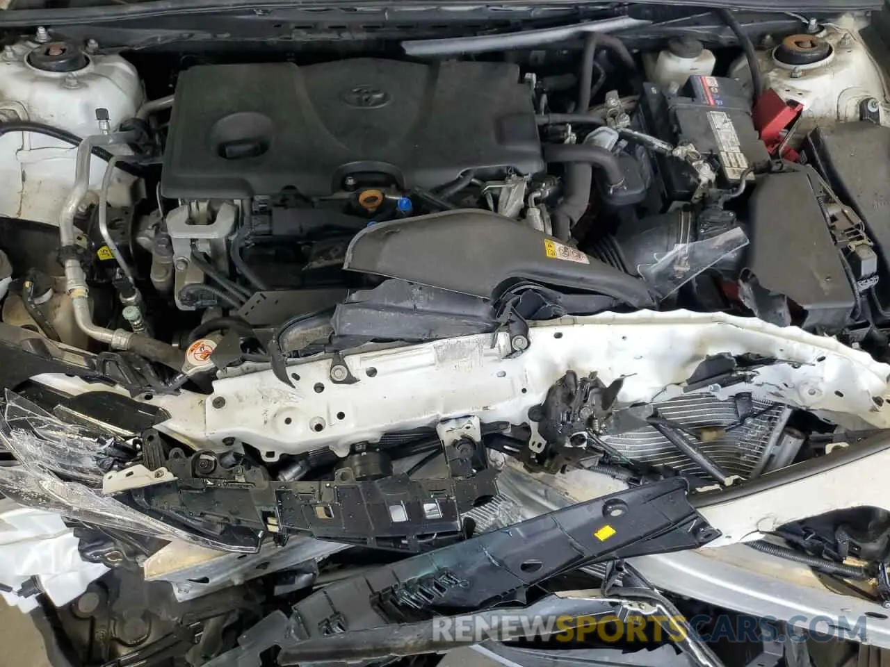 11 Photograph of a damaged car 4T1M11AK9LU898871 TOYOTA CAMRY 2020