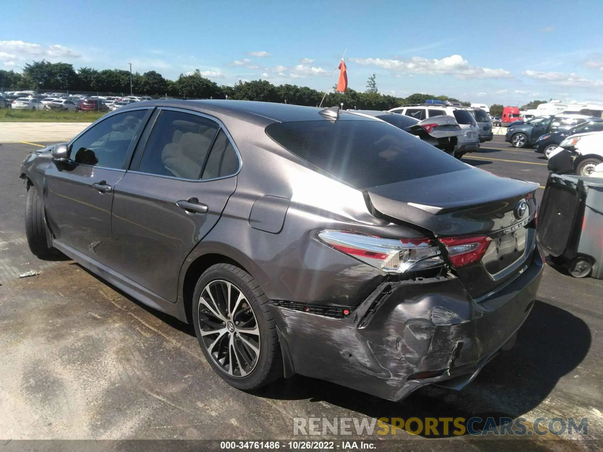 3 Photograph of a damaged car 4T1M11AK9LU904636 TOYOTA CAMRY 2020