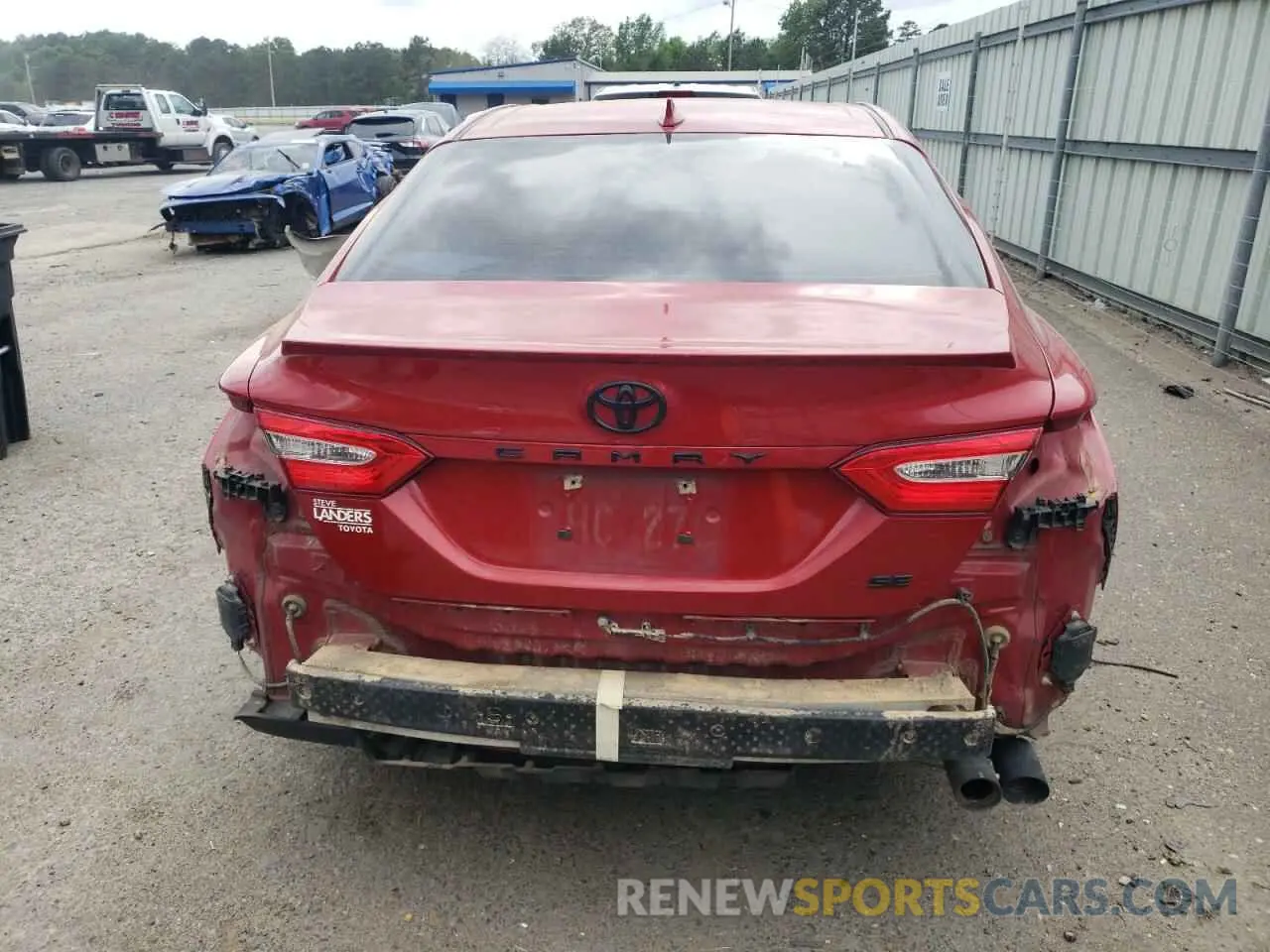 6 Photograph of a damaged car 4T1M11AKXLU320861 TOYOTA CAMRY 2020