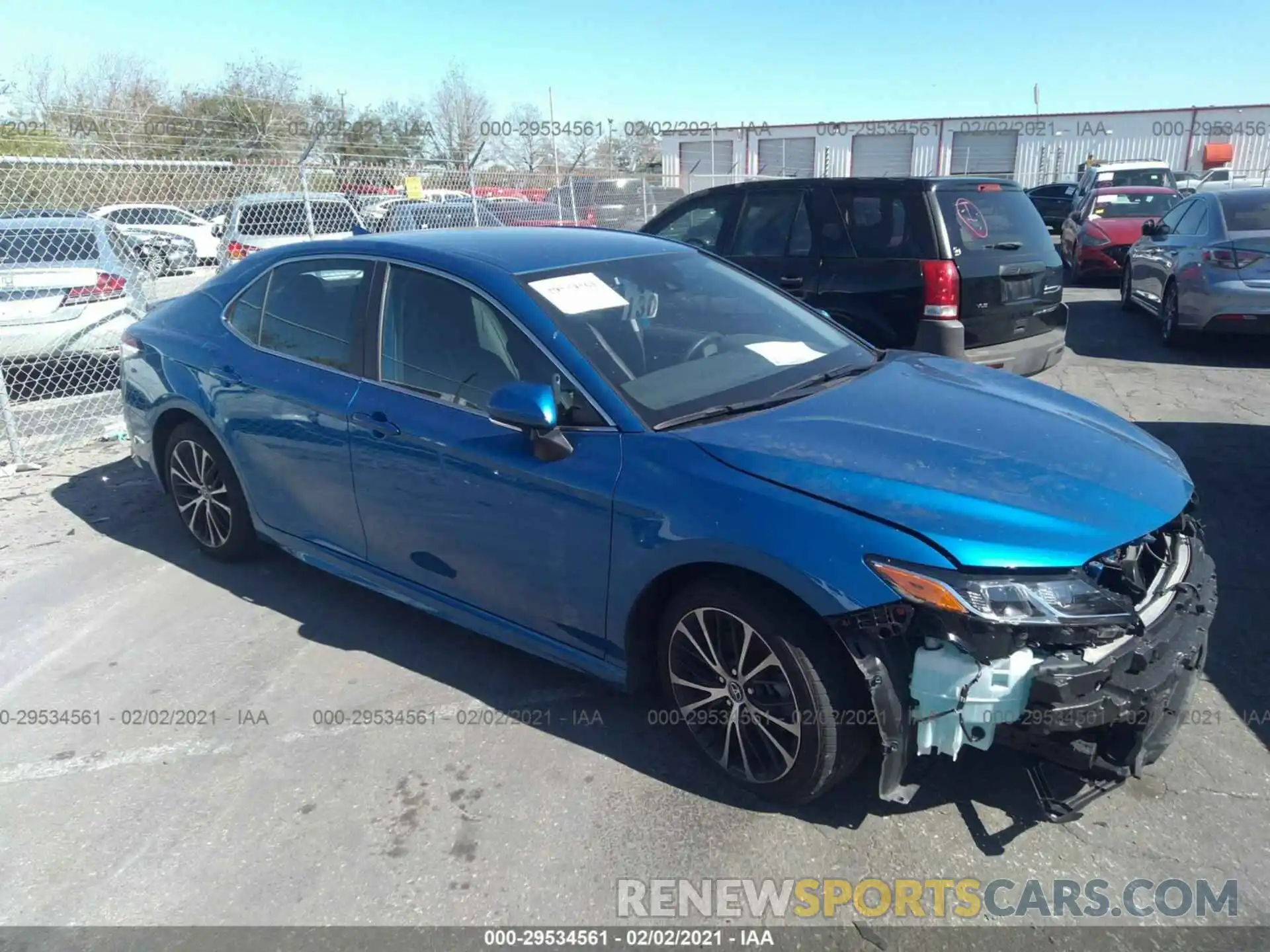 1 Photograph of a damaged car 4T1M11AKXLU345758 TOYOTA CAMRY 2020