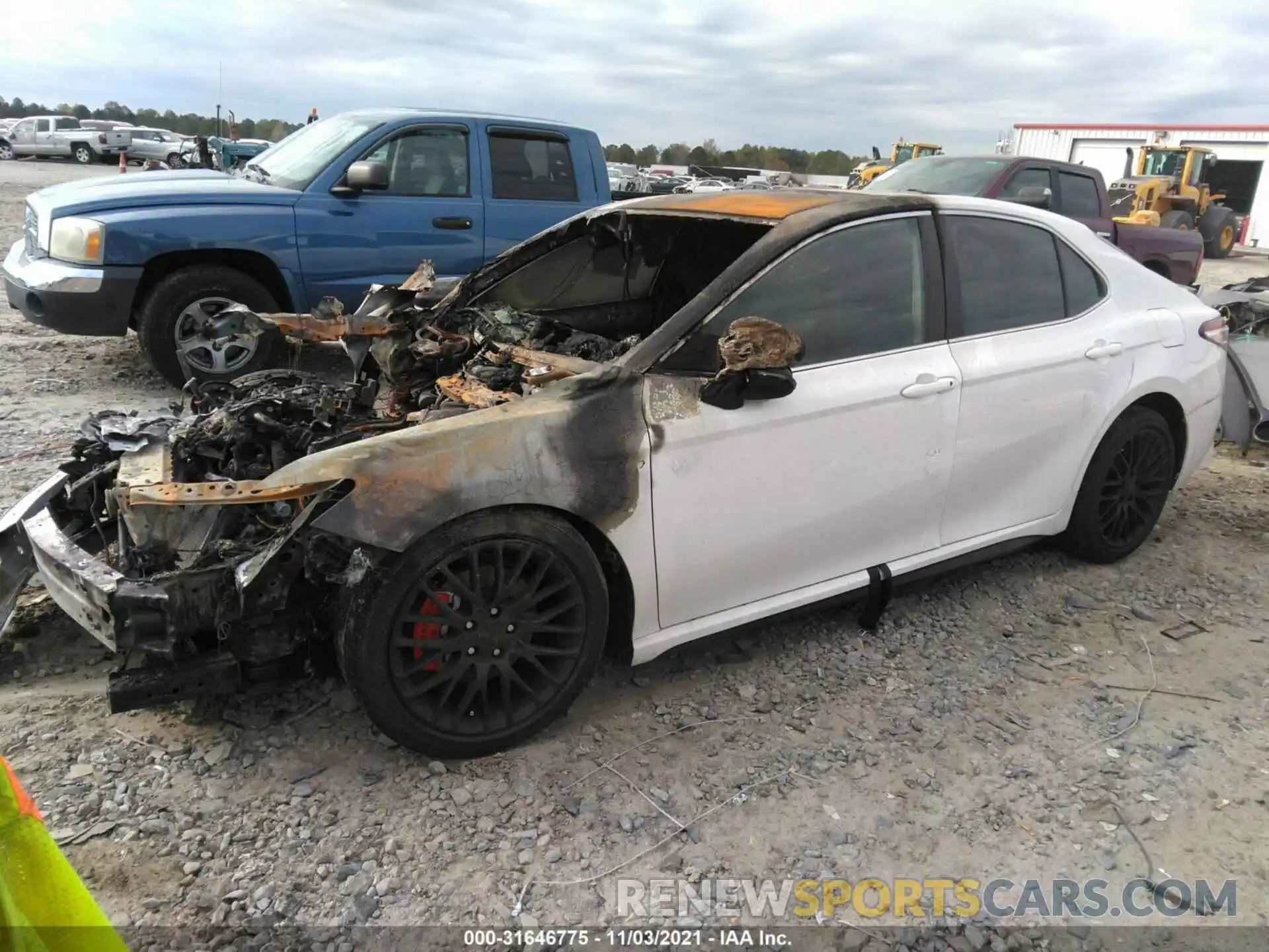 2 Photograph of a damaged car 4T1M11AKXLU394829 TOYOTA CAMRY 2020