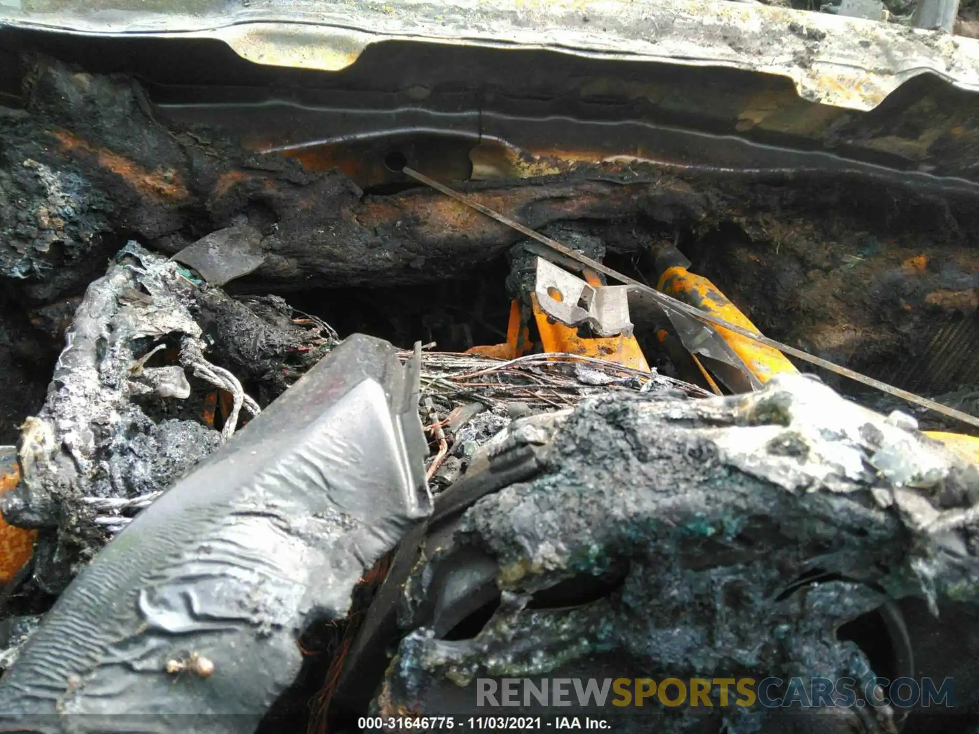 7 Photograph of a damaged car 4T1M11AKXLU394829 TOYOTA CAMRY 2020