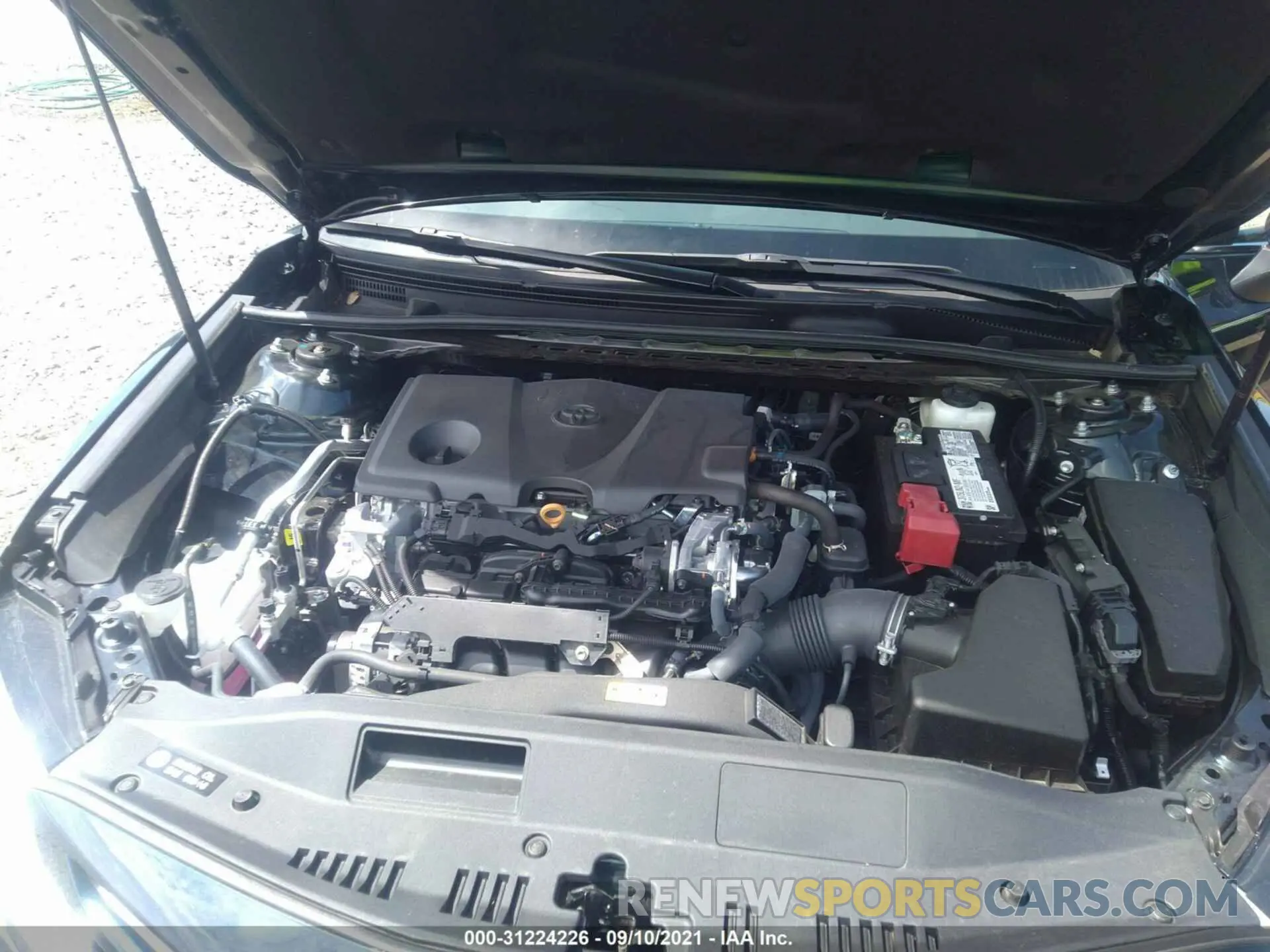 10 Photograph of a damaged car 4T1M11AKXLU398458 TOYOTA CAMRY 2020