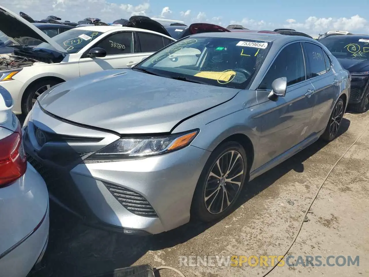 1 Photograph of a damaged car 4T1M11AKXLU912390 TOYOTA CAMRY 2020