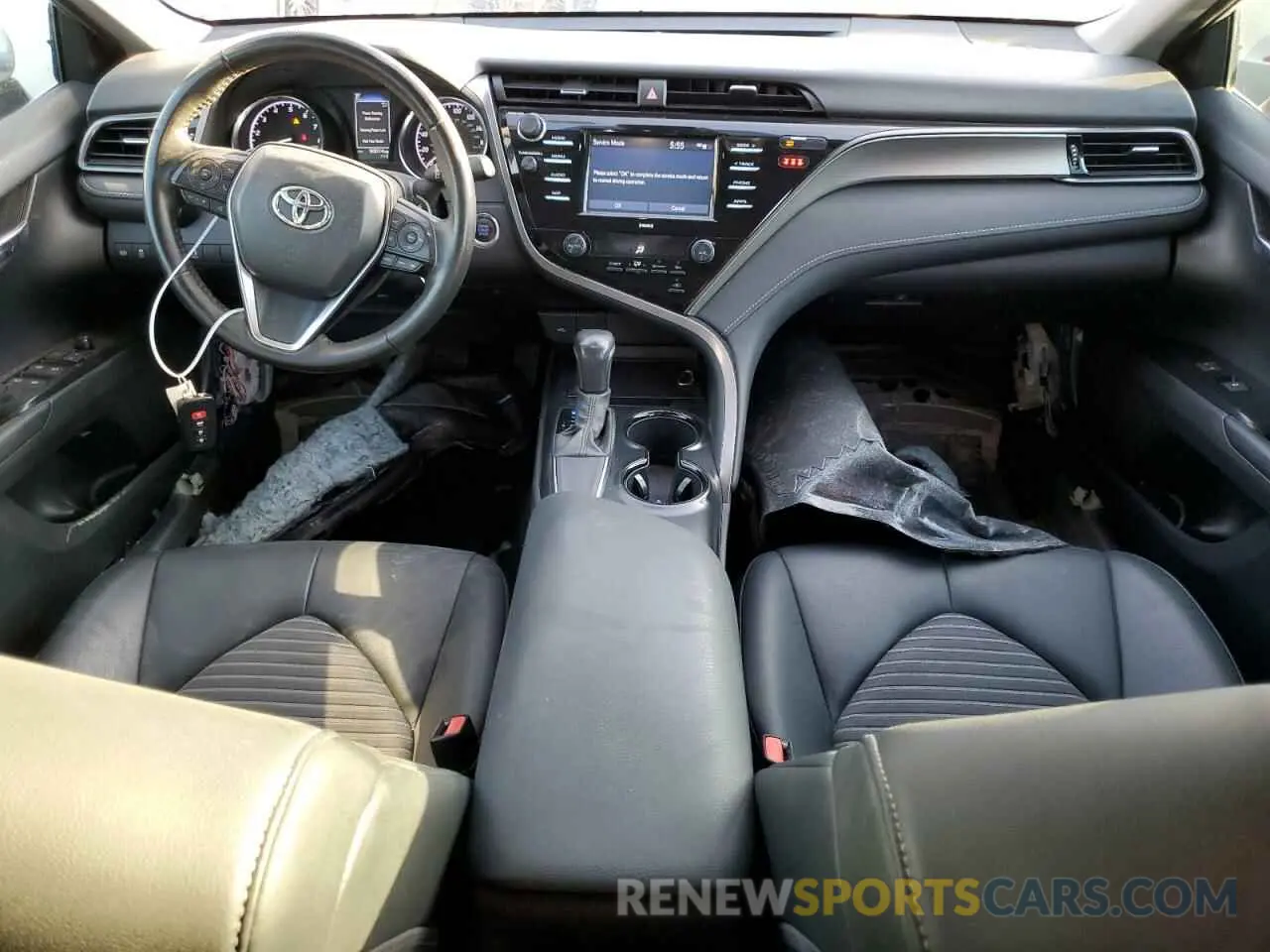 8 Photograph of a damaged car 4T1M11AKXLU912390 TOYOTA CAMRY 2020