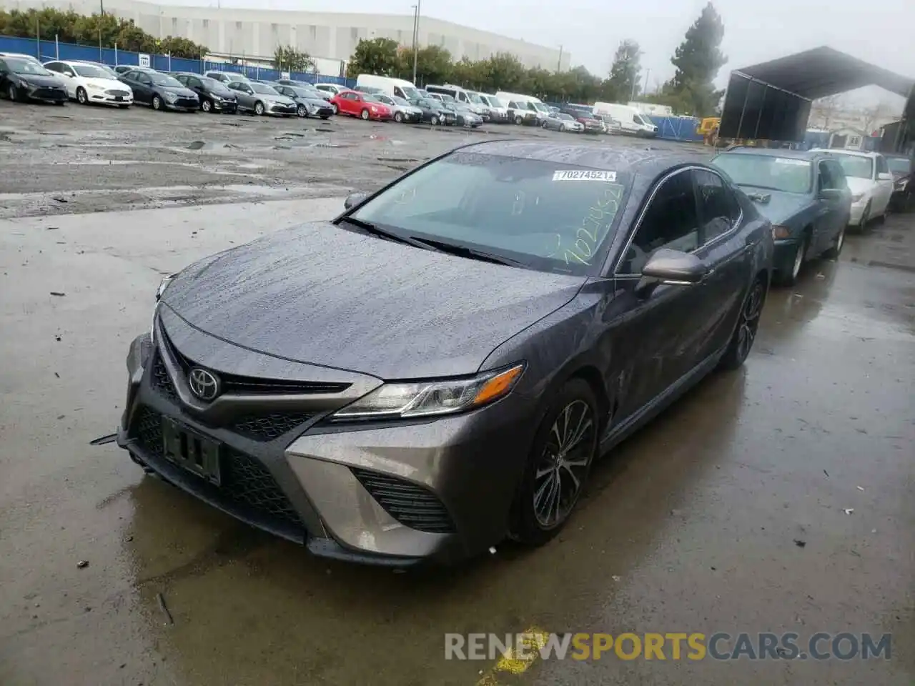 2 Photograph of a damaged car 4T1M11AKXLU931828 TOYOTA CAMRY 2020