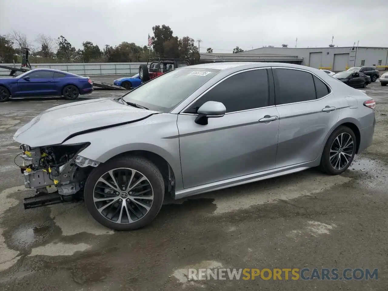 1 Photograph of a damaged car 4T1M11AKXLU974243 TOYOTA CAMRY 2020