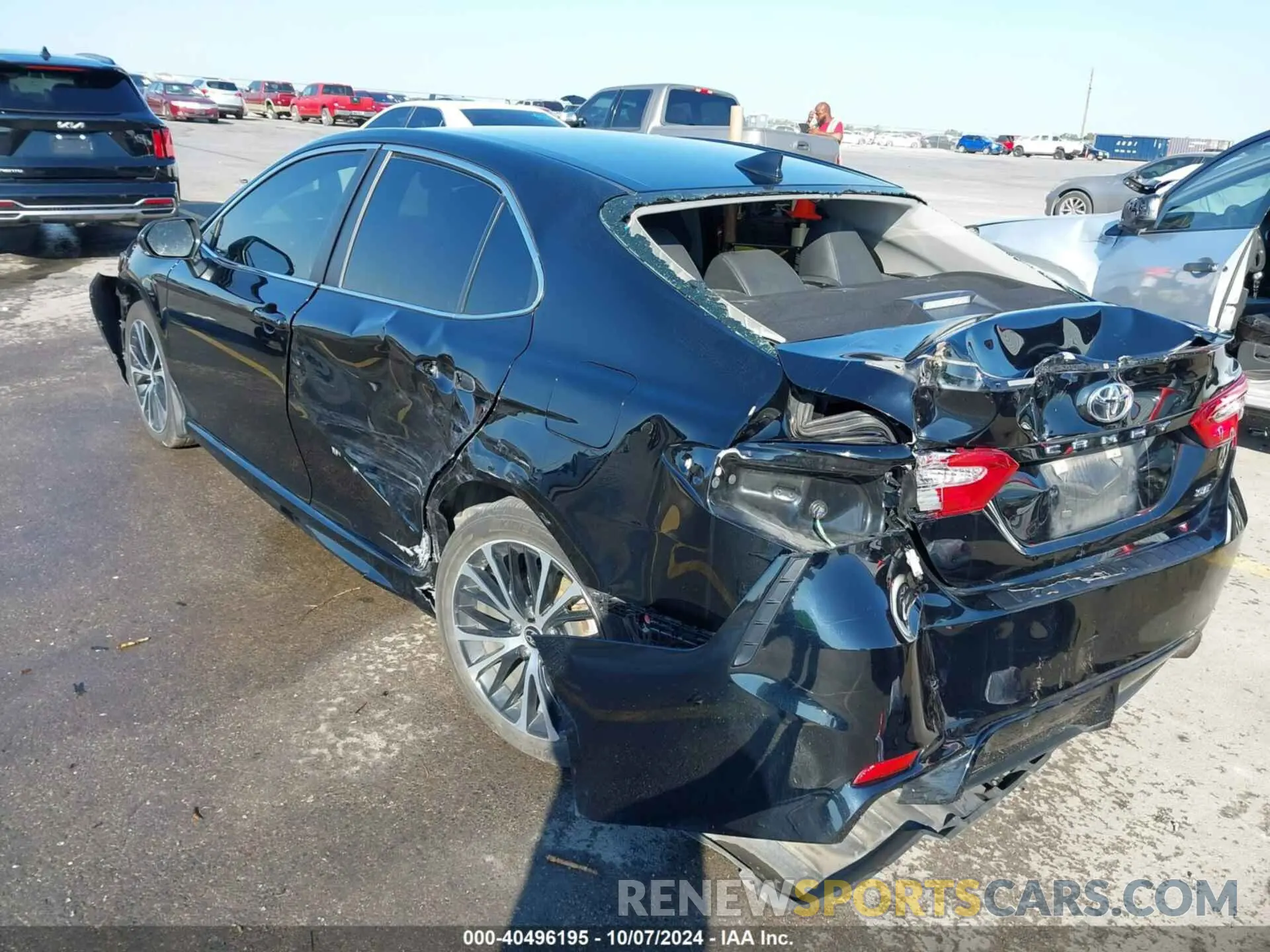 3 Photograph of a damaged car 4T1M11AKXLU990586 TOYOTA CAMRY 2020