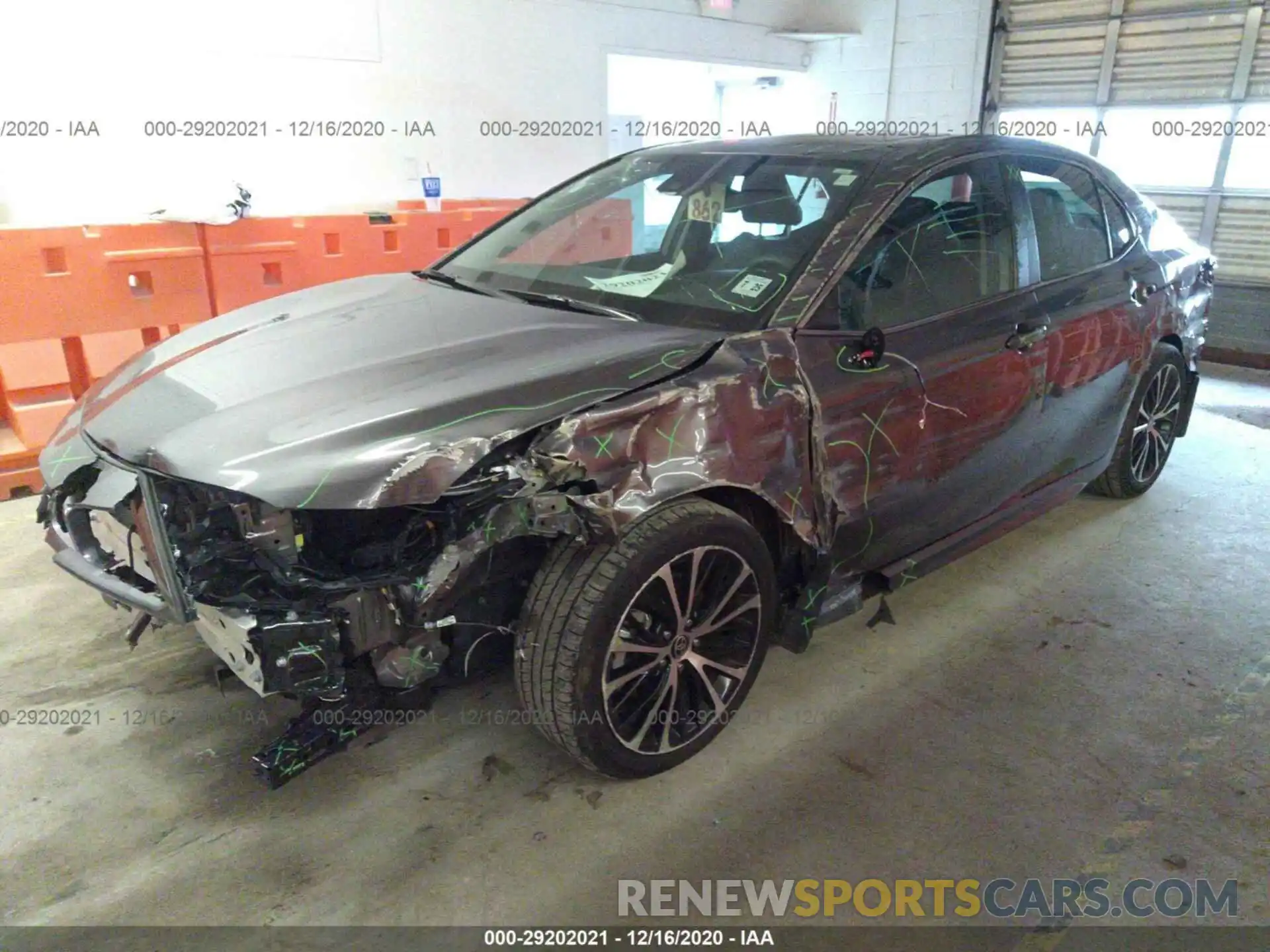 2 Photograph of a damaged car 4T1M11BK0LU005341 TOYOTA CAMRY 2020