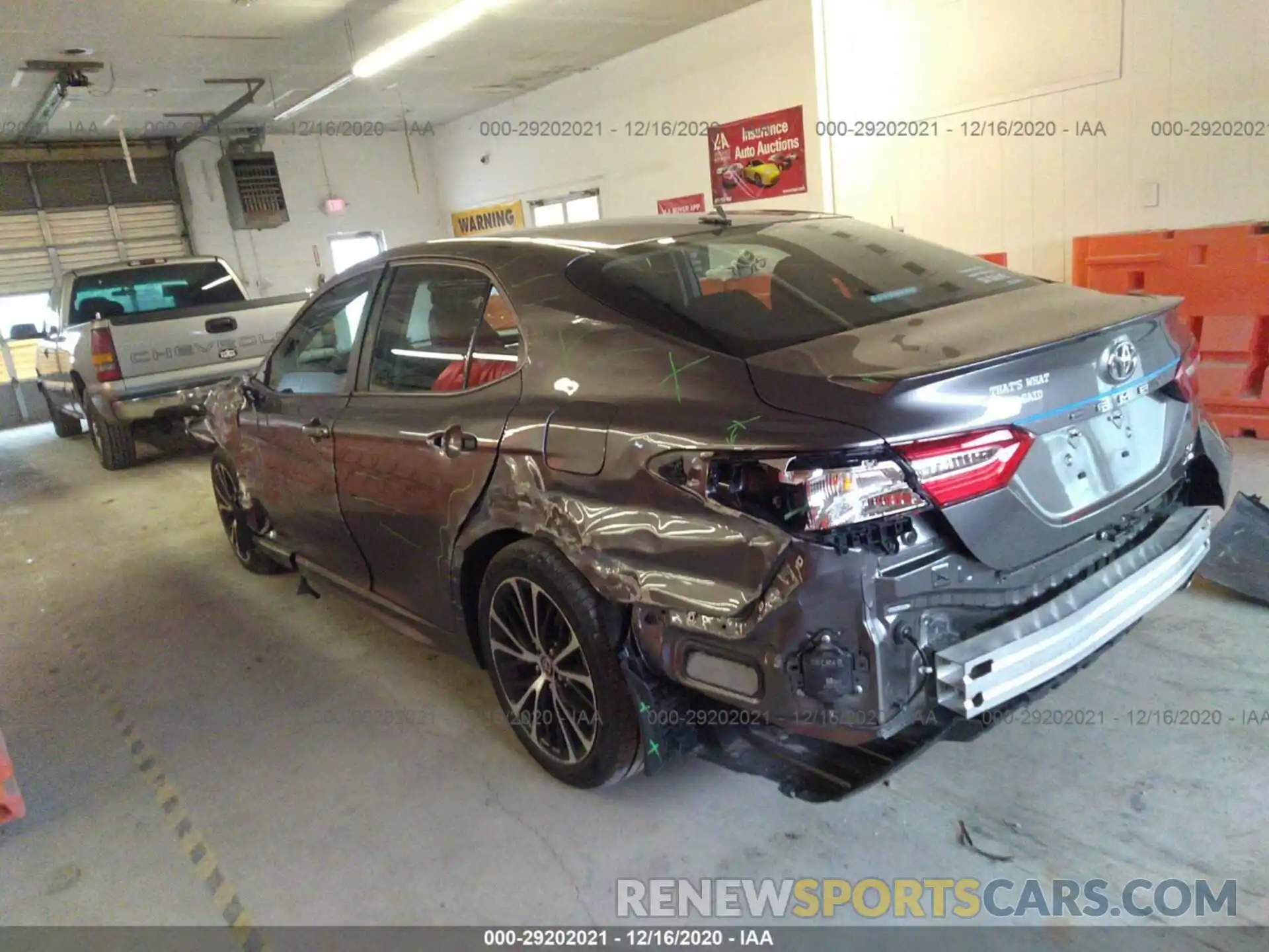 3 Photograph of a damaged car 4T1M11BK0LU005341 TOYOTA CAMRY 2020