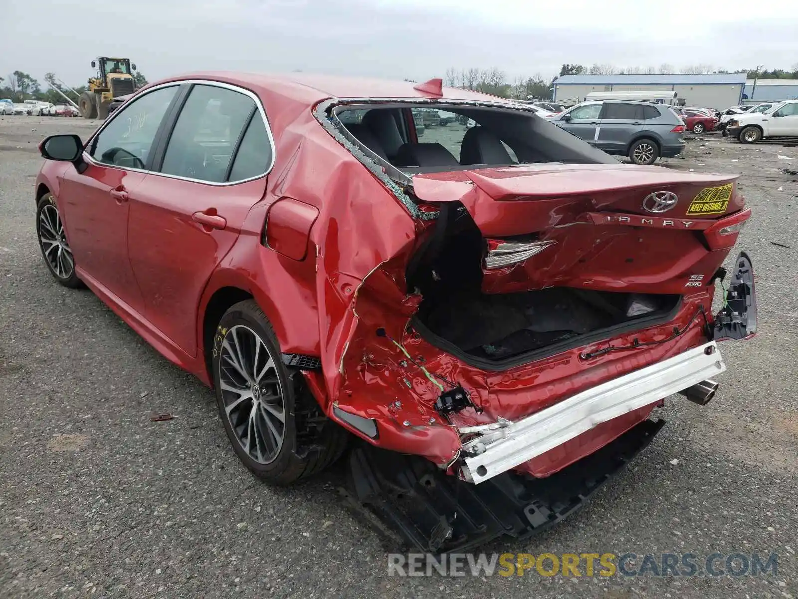 3 Photograph of a damaged car 4T1M11BK0LU013312 TOYOTA CAMRY 2020