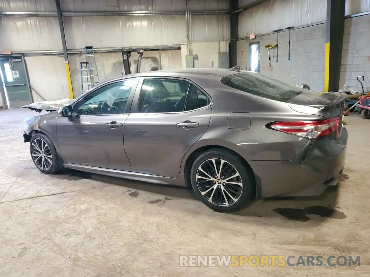 2 Photograph of a damaged car 4T1M11BK2LU007740 TOYOTA CAMRY 2020