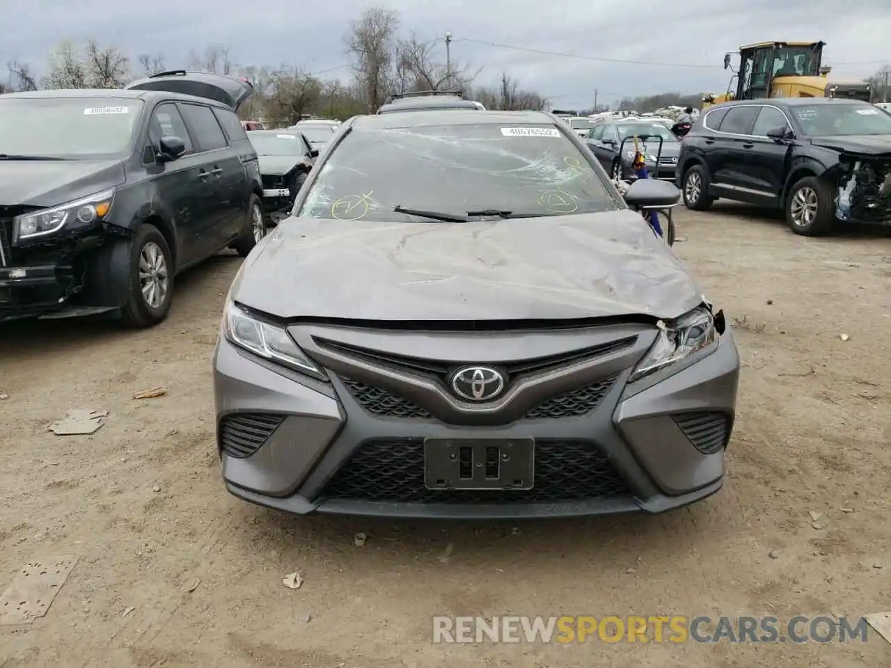 9 Photograph of a damaged car 4T1M11BK5LU011460 TOYOTA CAMRY 2020