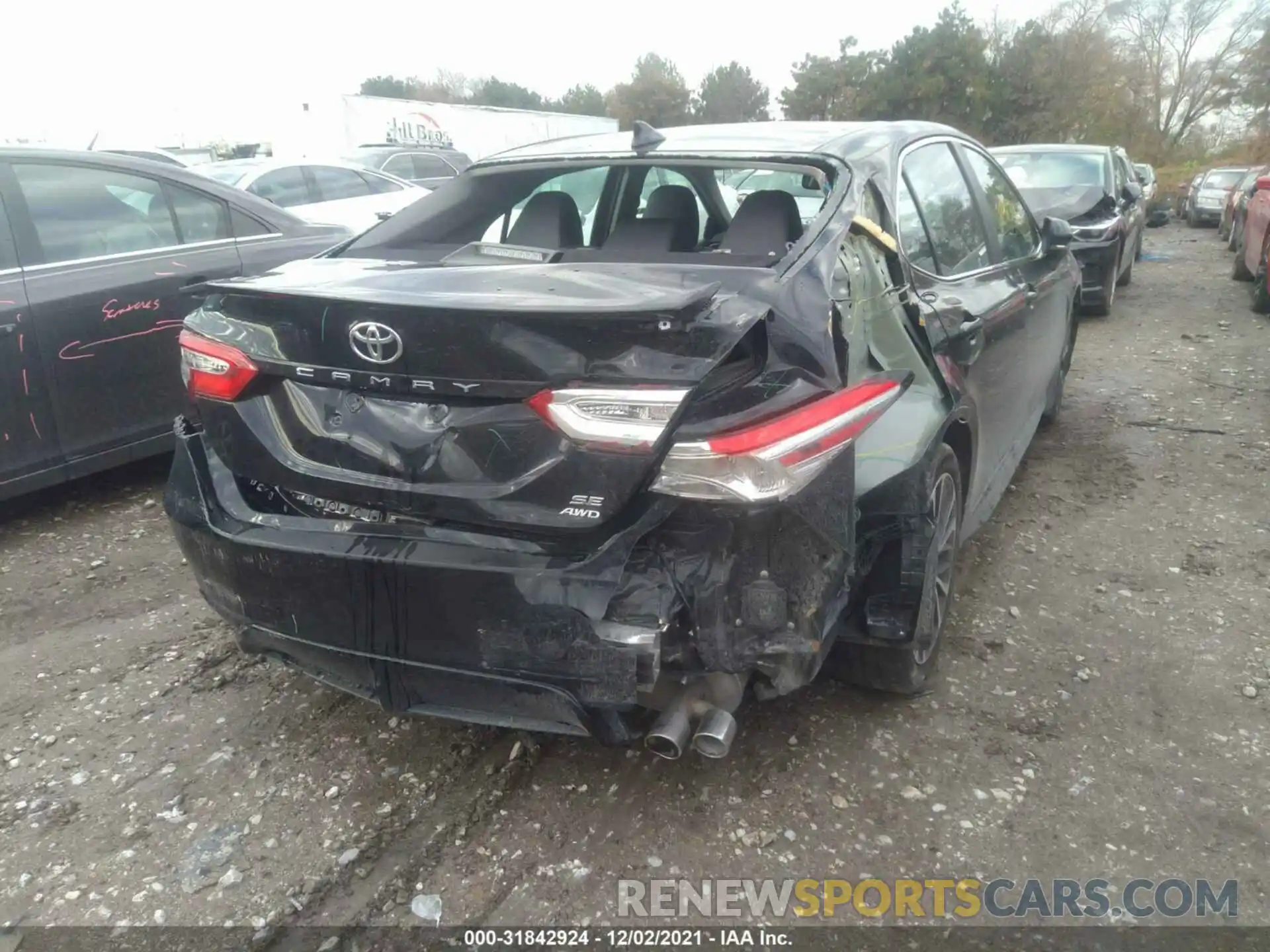 4 Photograph of a damaged car 4T1M11BK7LU003523 TOYOTA CAMRY 2020