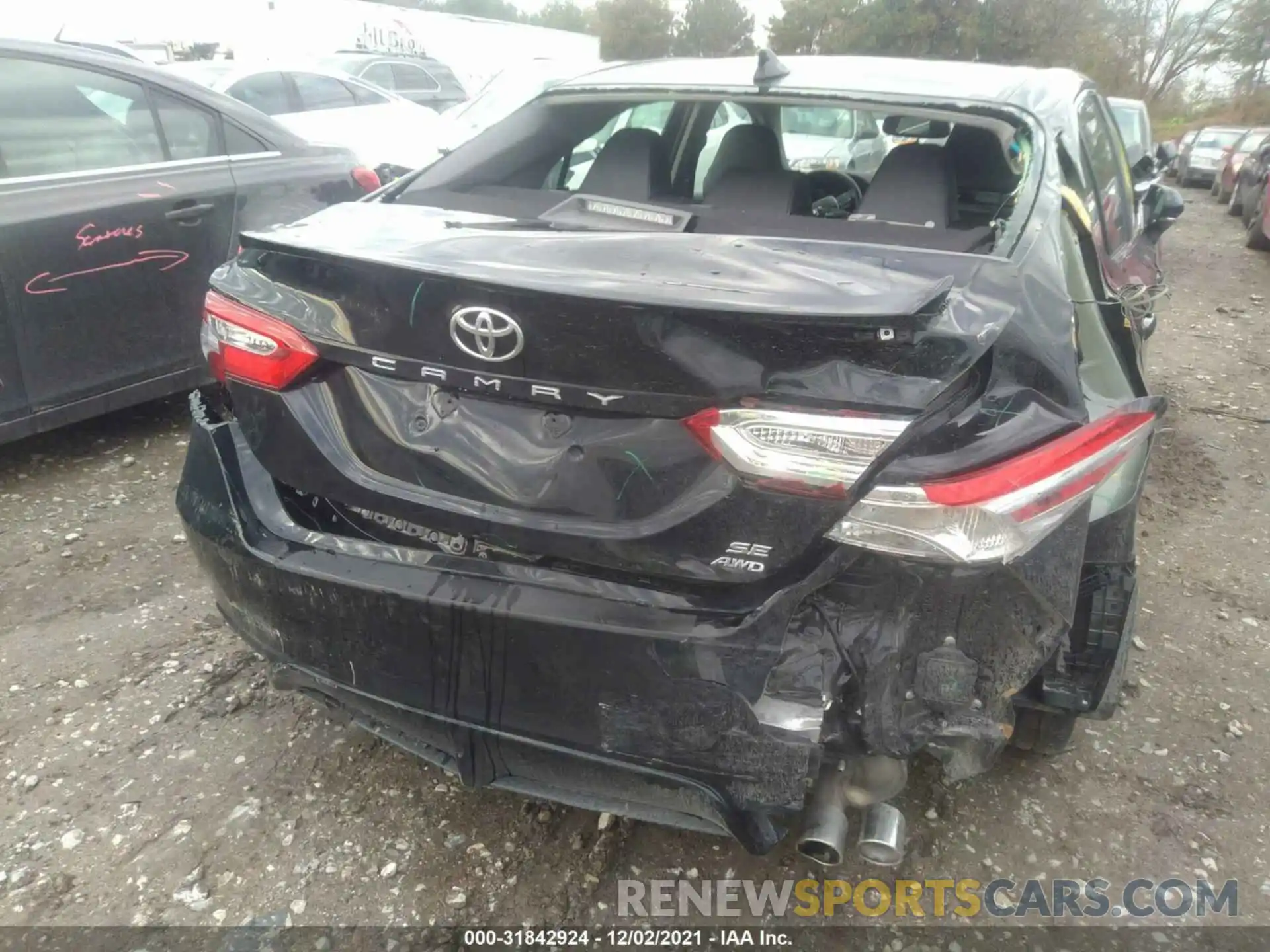 6 Photograph of a damaged car 4T1M11BK7LU003523 TOYOTA CAMRY 2020