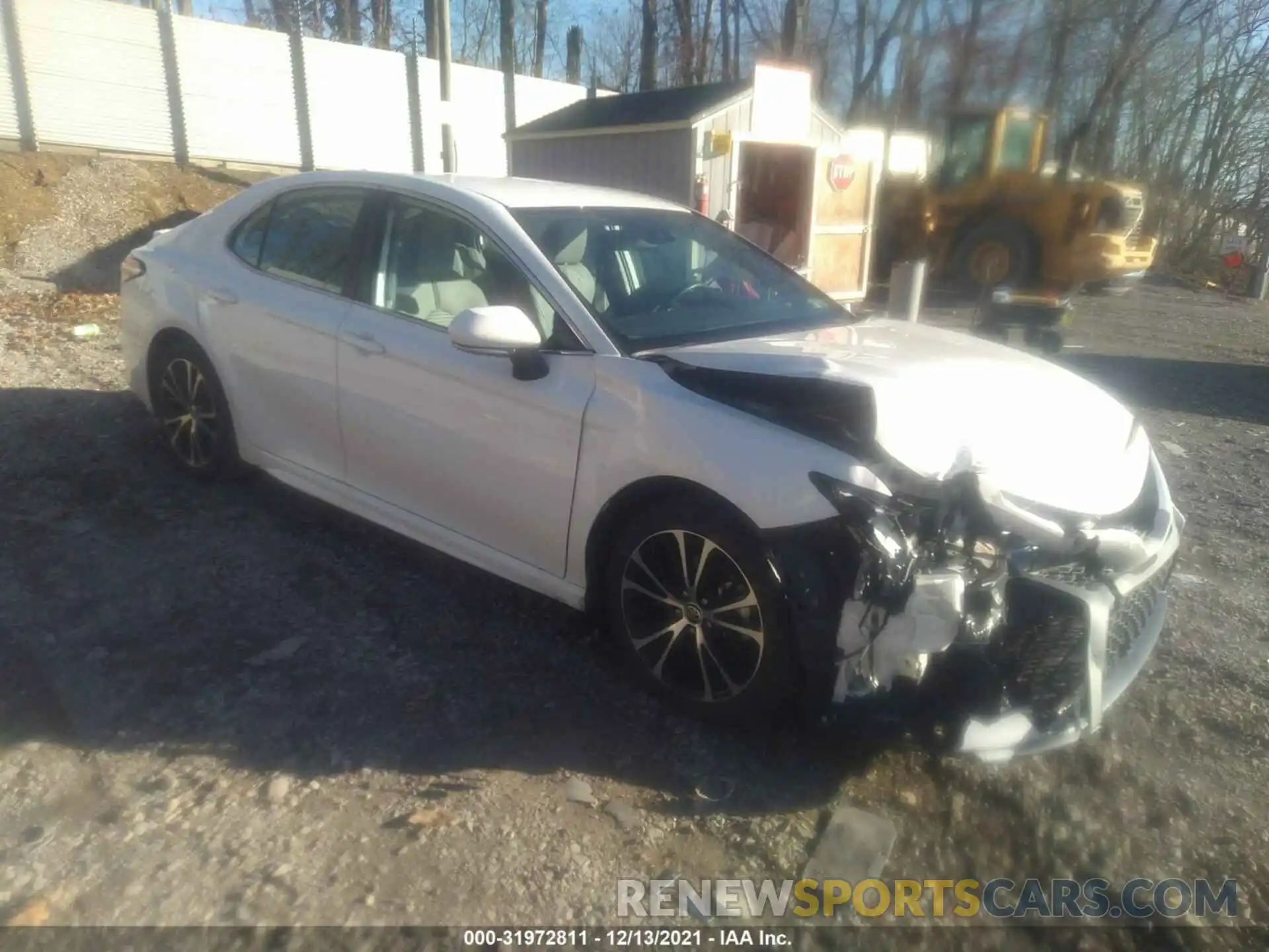 1 Photograph of a damaged car 4T1M11BK9LU012370 TOYOTA CAMRY 2020