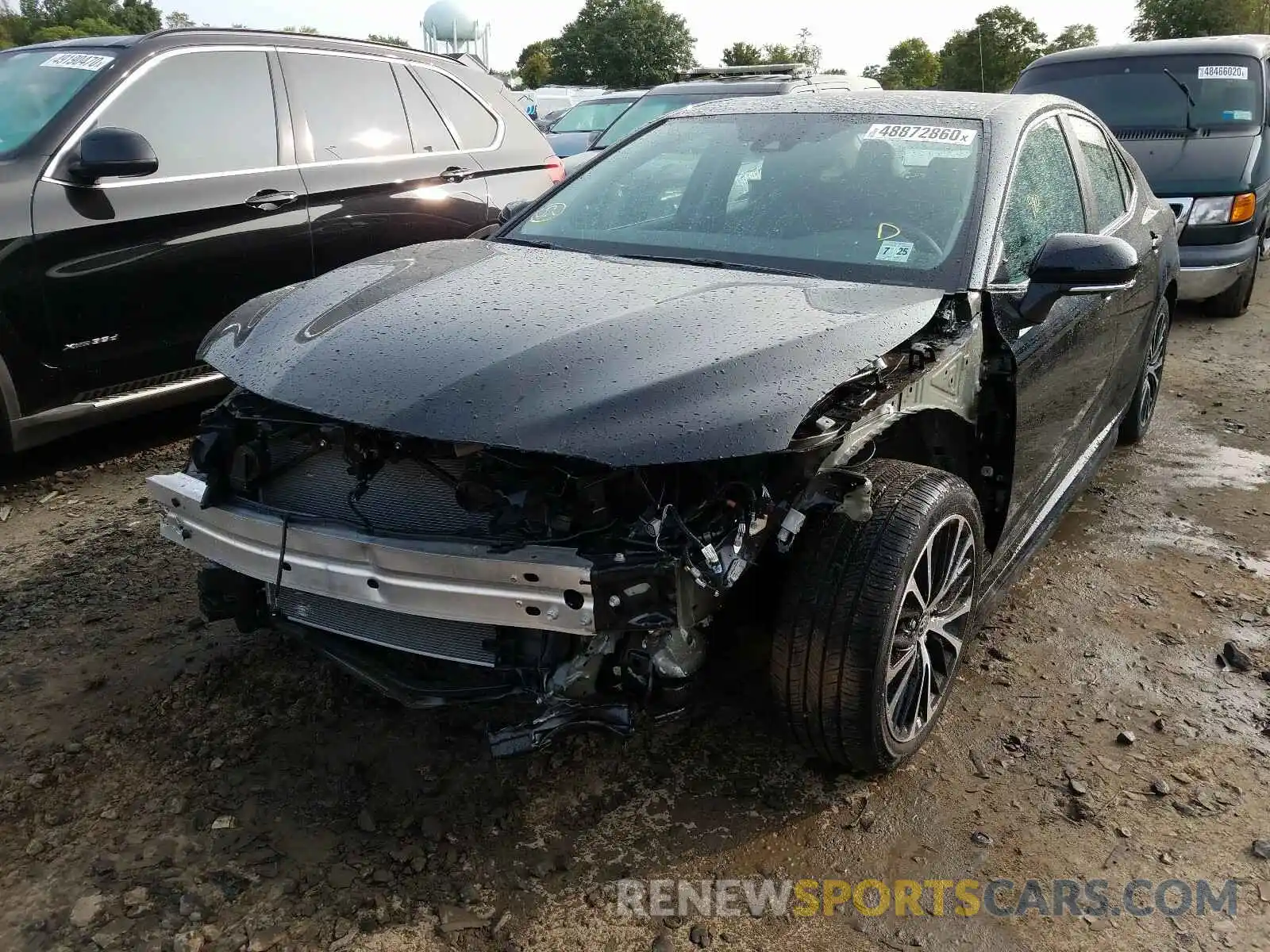 2 Photograph of a damaged car 4T1M11BKXLU008733 TOYOTA CAMRY 2020