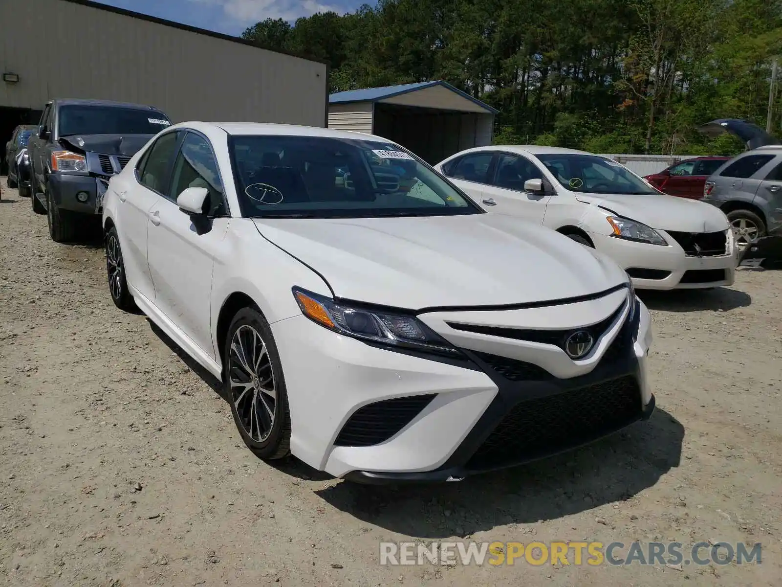 1 Photograph of a damaged car 4T1M11BKXLU014841 TOYOTA CAMRY 2020