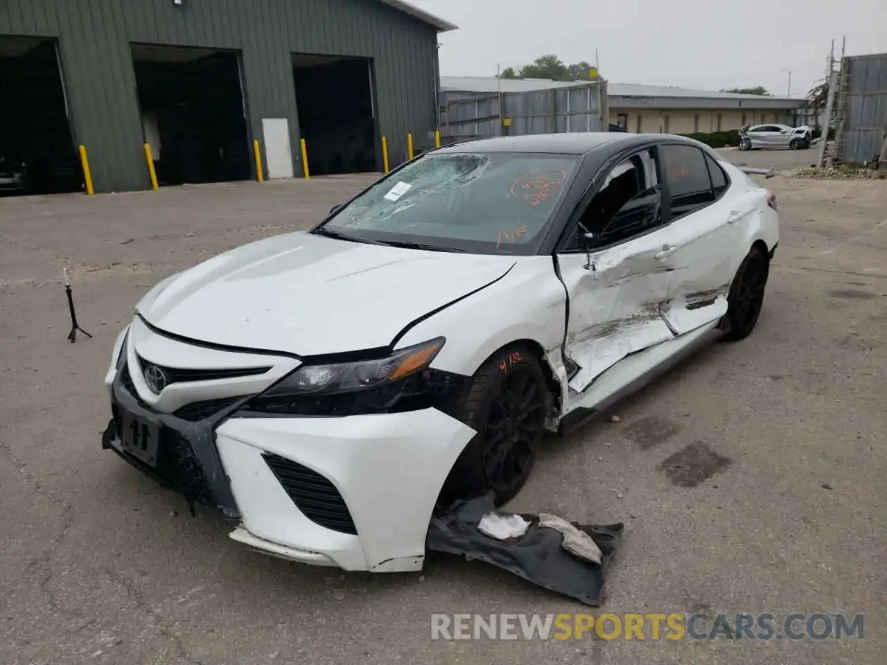 2 Photograph of a damaged car 4T1NZ1AK0LU039469 TOYOTA CAMRY 2020