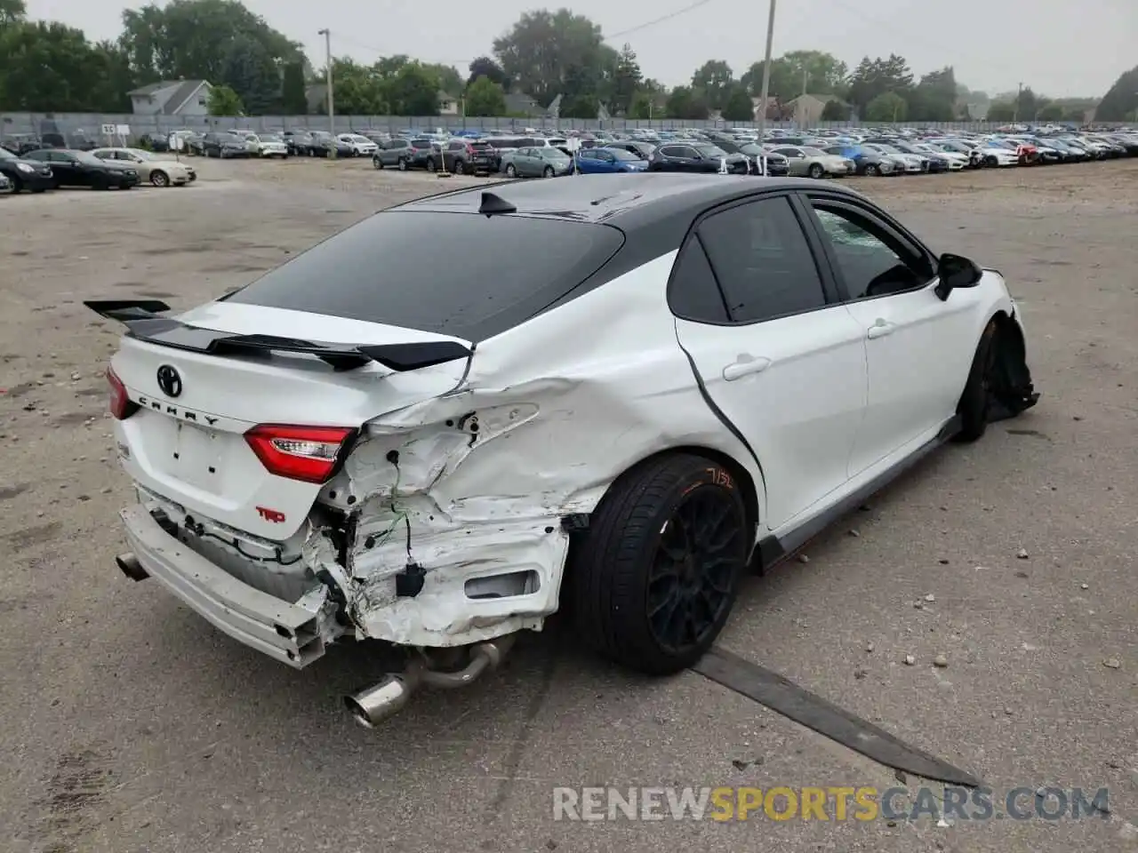 4 Photograph of a damaged car 4T1NZ1AK0LU039469 TOYOTA CAMRY 2020