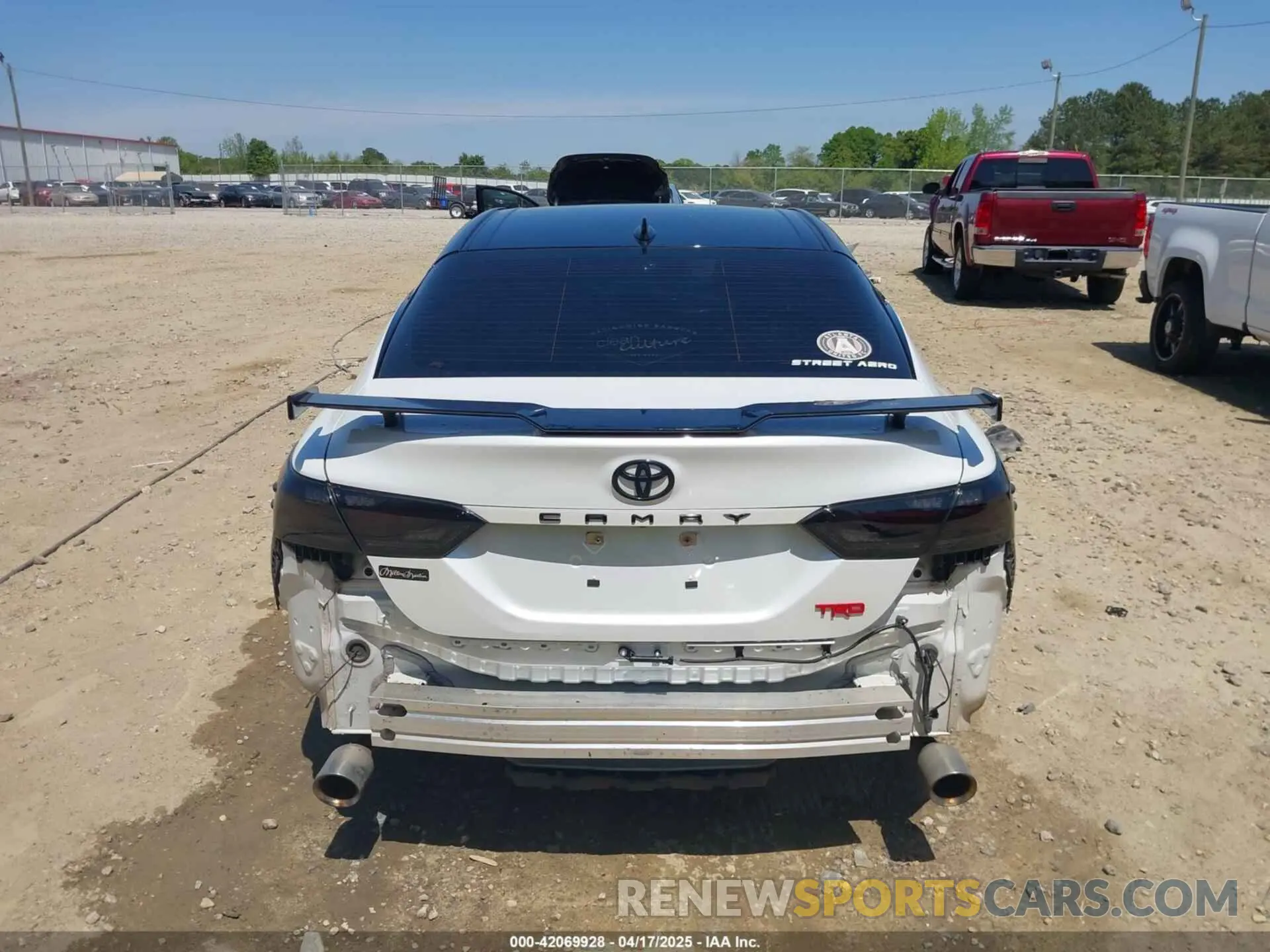 16 Photograph of a damaged car 4T1NZ1AK1LU037973 TOYOTA CAMRY 2020