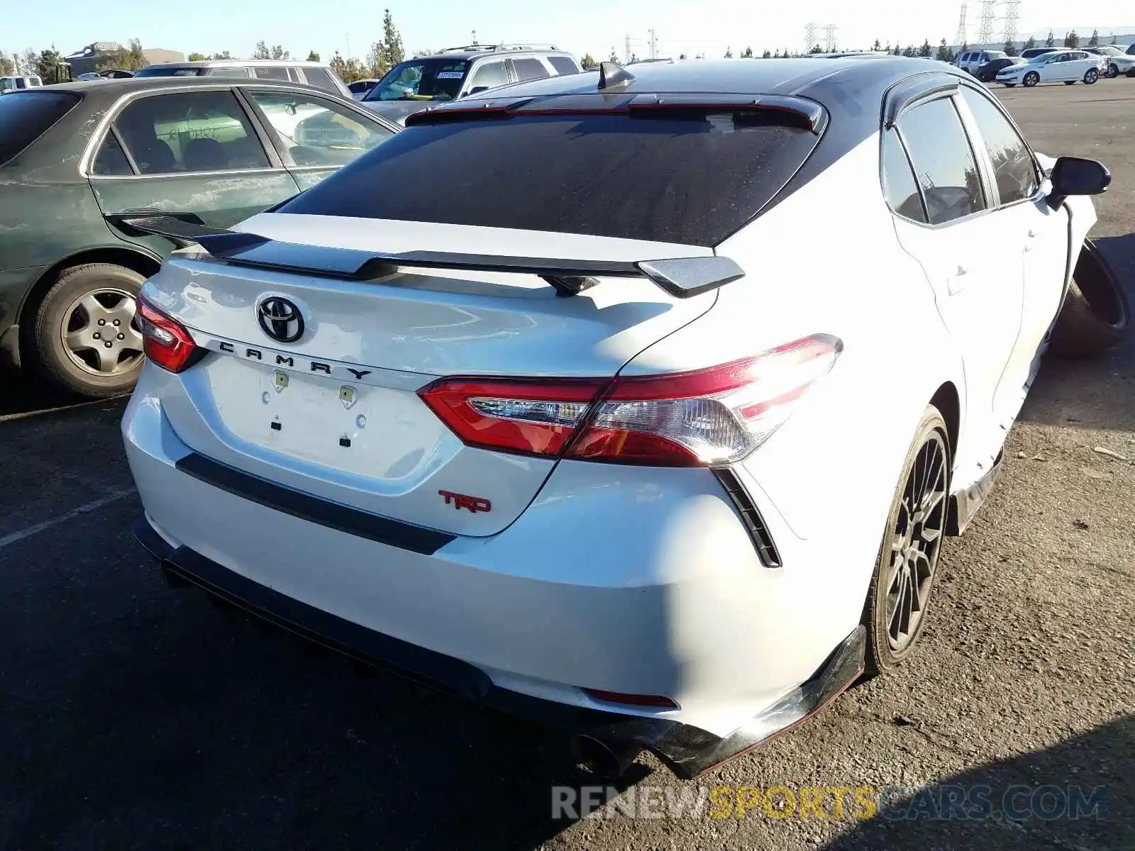 4 Photograph of a damaged car 4T1NZ1AK1LU038072 TOYOTA CAMRY 2020