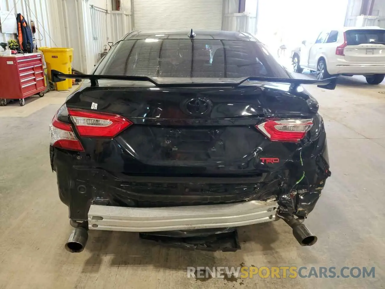 6 Photograph of a damaged car 4T1NZ1AK1LU042638 TOYOTA CAMRY 2020