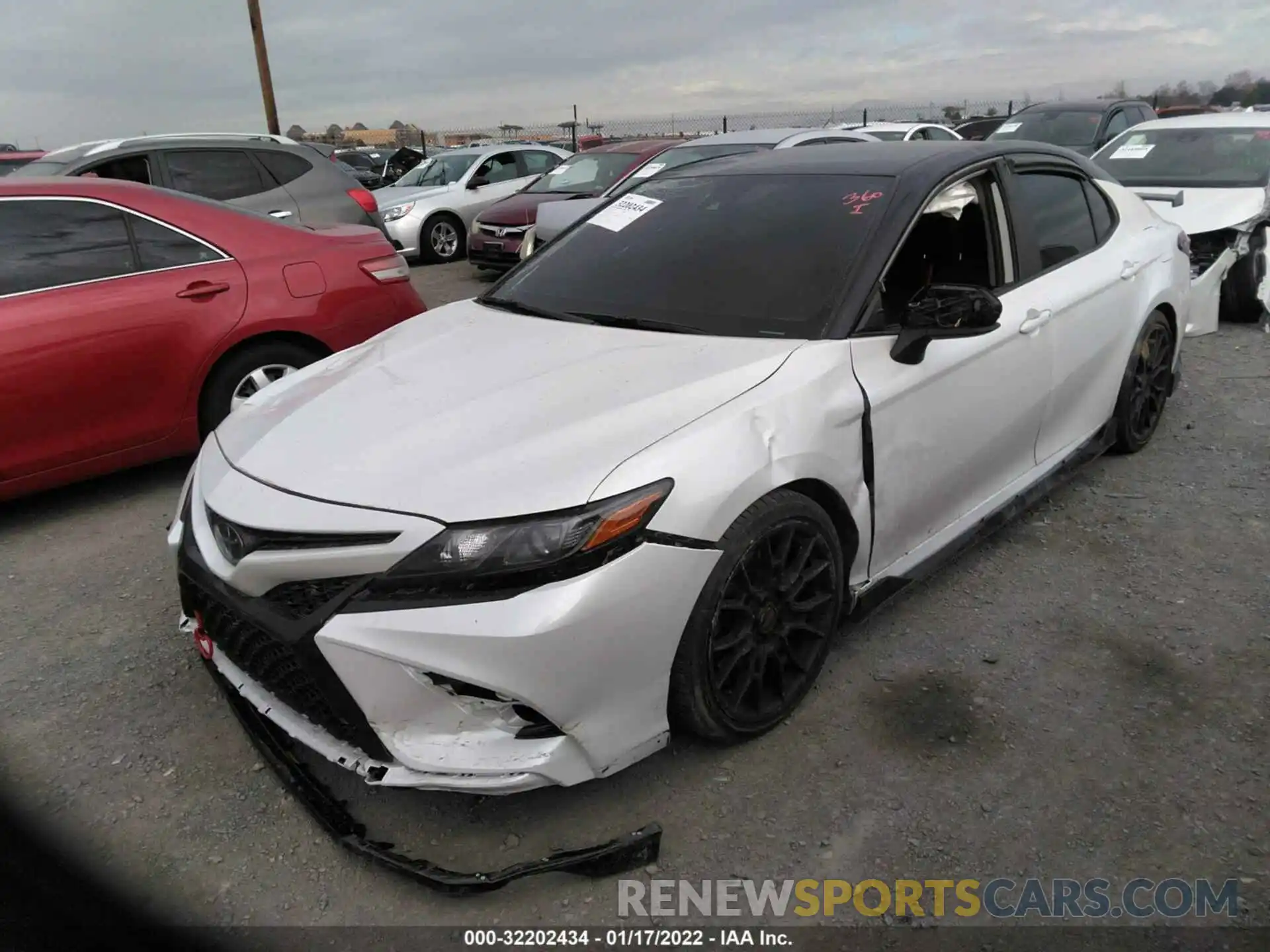 2 Photograph of a damaged car 4T1NZ1AK1LU047208 TOYOTA CAMRY 2020