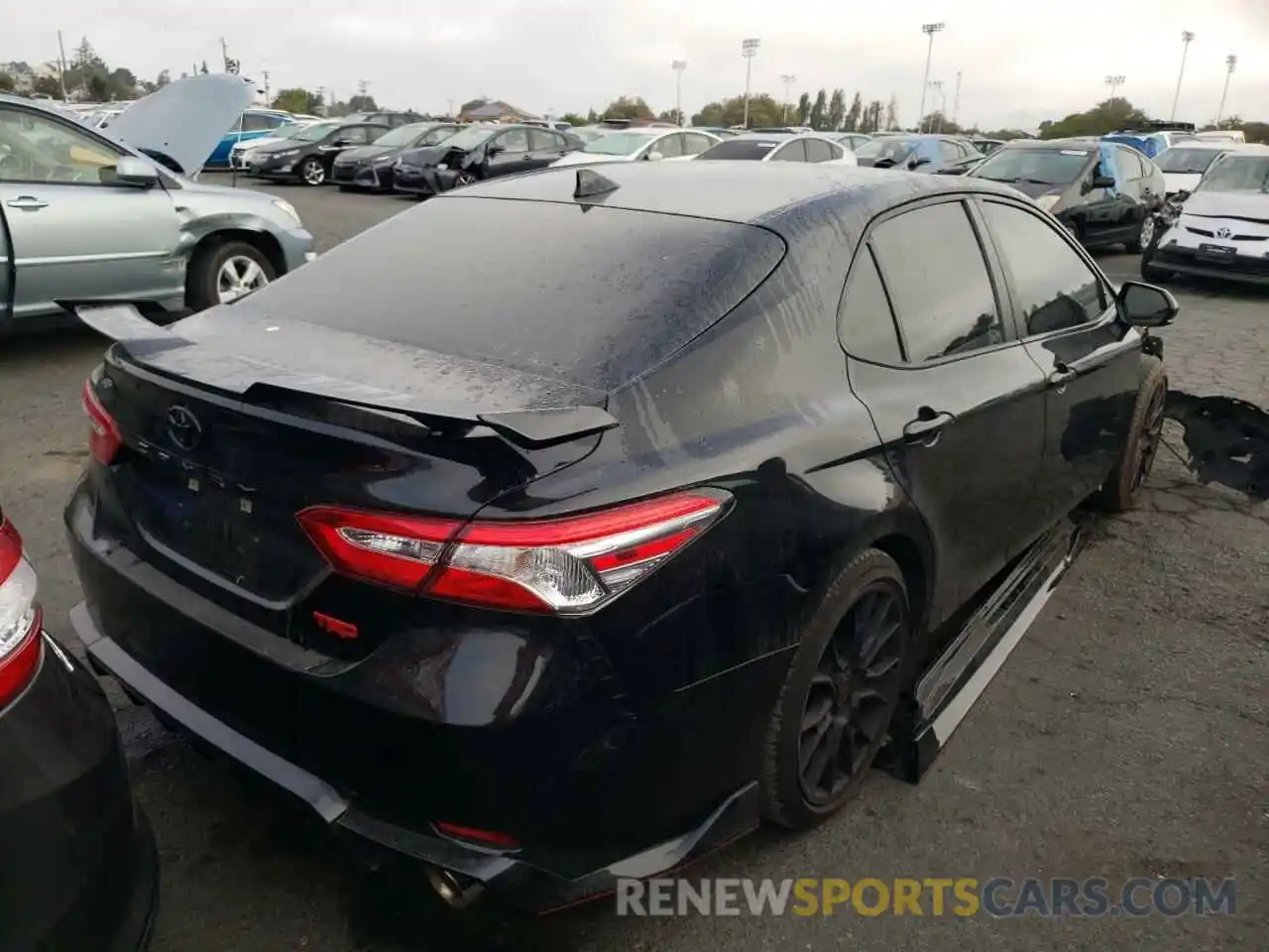 4 Photograph of a damaged car 4T1NZ1AK2LU038002 TOYOTA CAMRY 2020