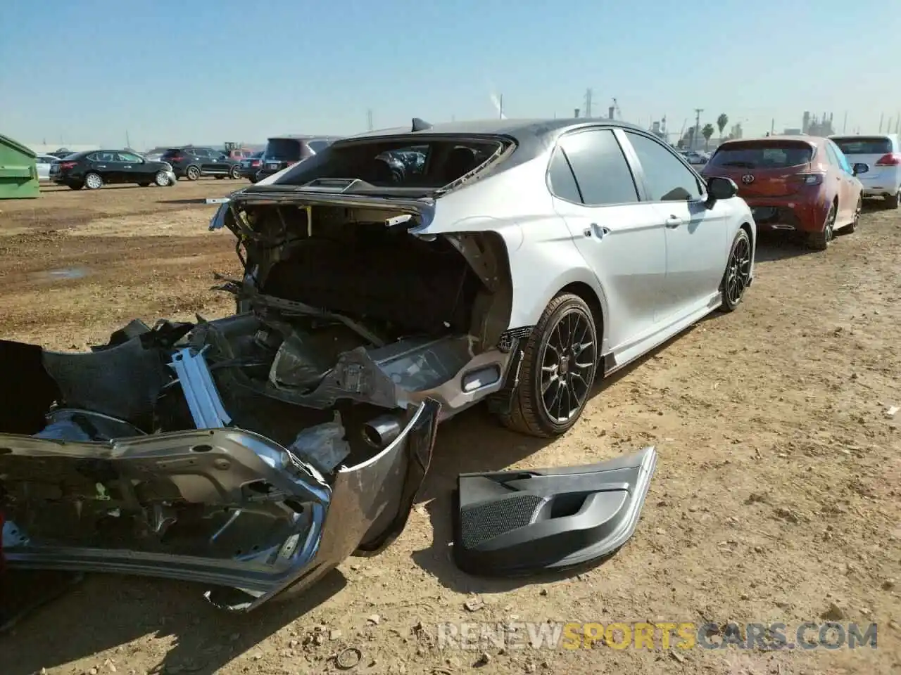 9 Photograph of a damaged car 4T1NZ1AK2LU038730 TOYOTA CAMRY 2020