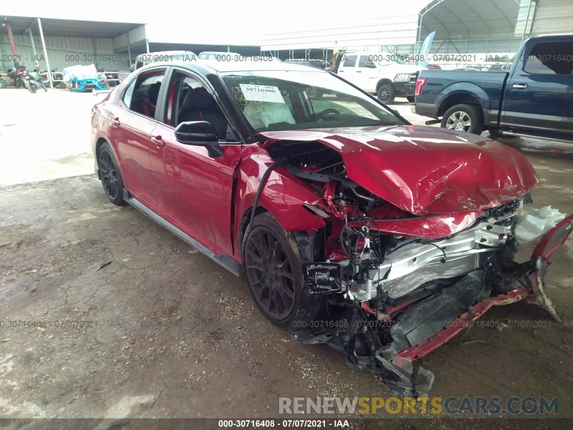 1 Photograph of a damaged car 4T1NZ1AK2LU042891 TOYOTA CAMRY 2020