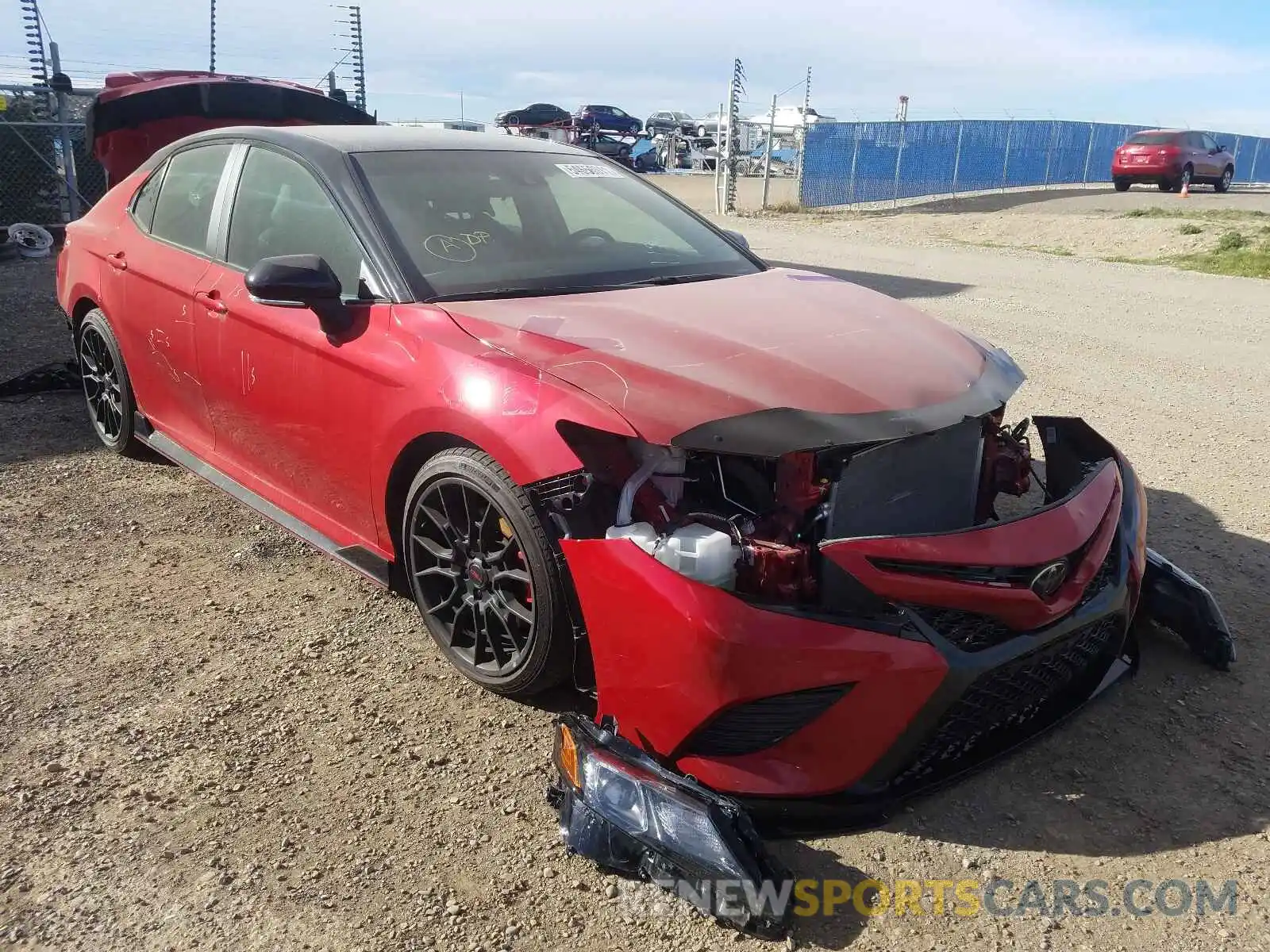 1 Photograph of a damaged car 4T1NZ1AK3LU035917 TOYOTA CAMRY 2020