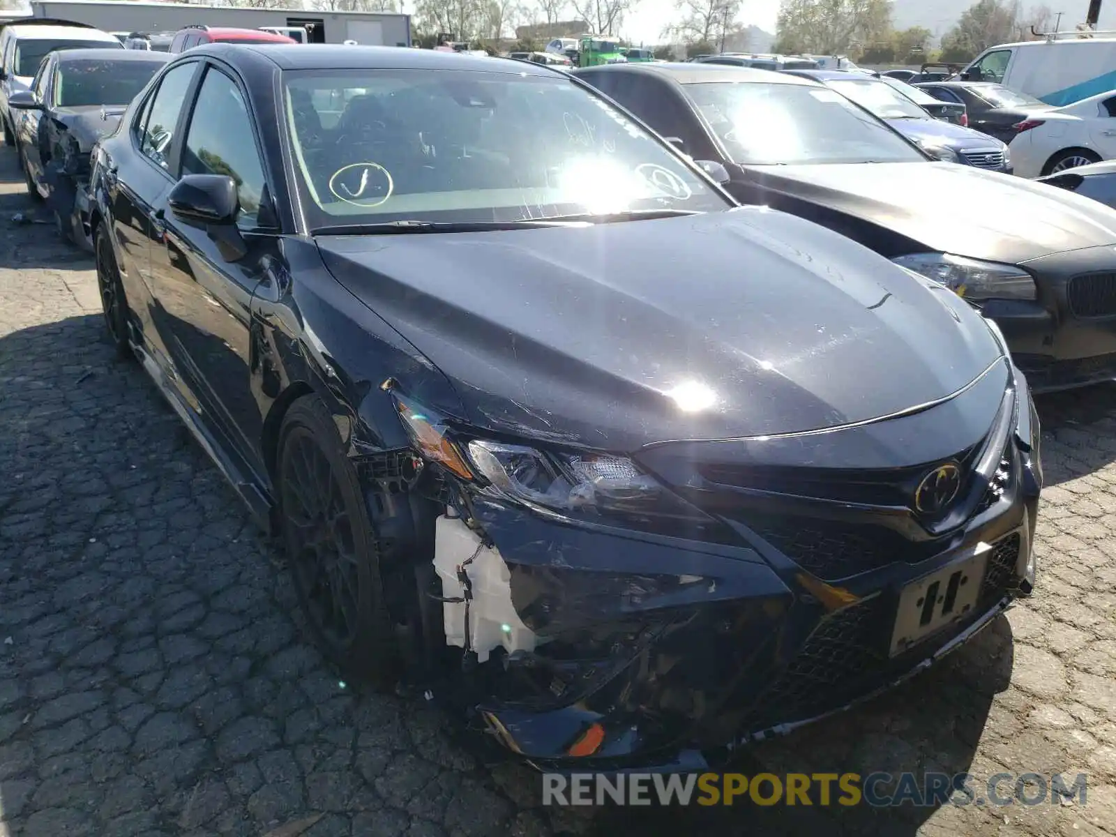 1 Photograph of a damaged car 4T1NZ1AK3LU043645 TOYOTA CAMRY 2020