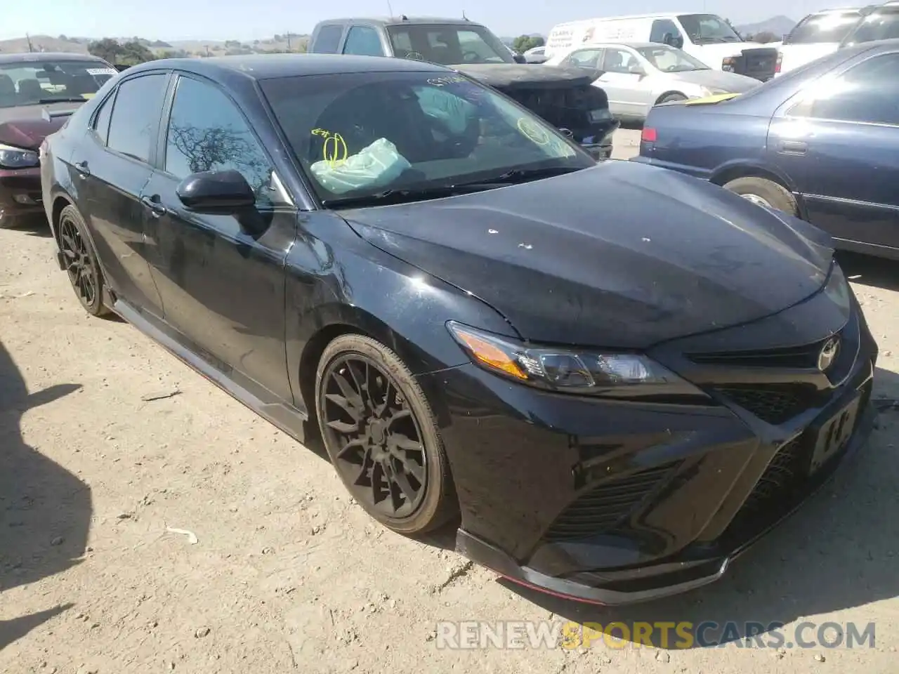 1 Photograph of a damaged car 4T1NZ1AK4LU039801 TOYOTA CAMRY 2020