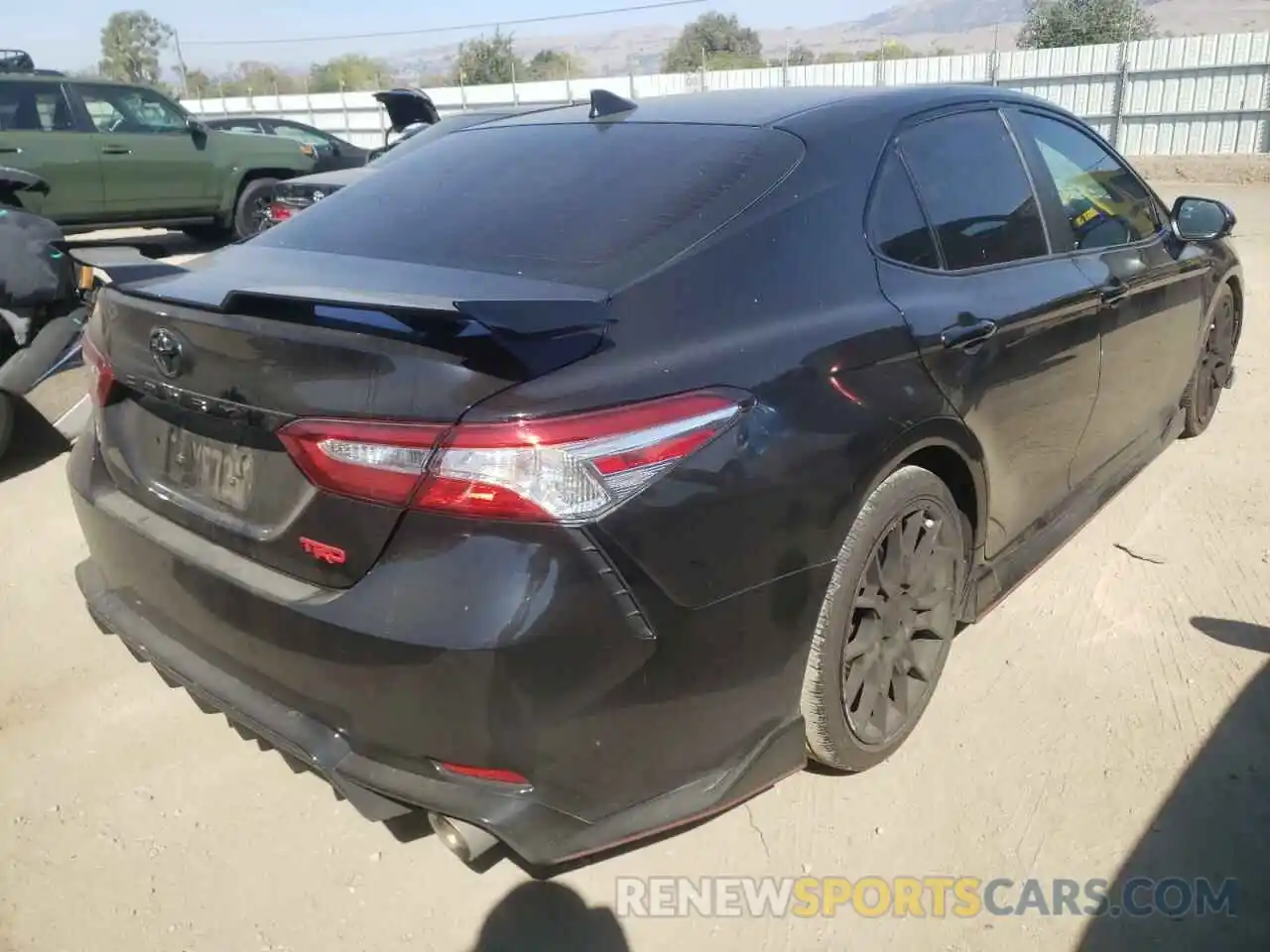 4 Photograph of a damaged car 4T1NZ1AK4LU039801 TOYOTA CAMRY 2020