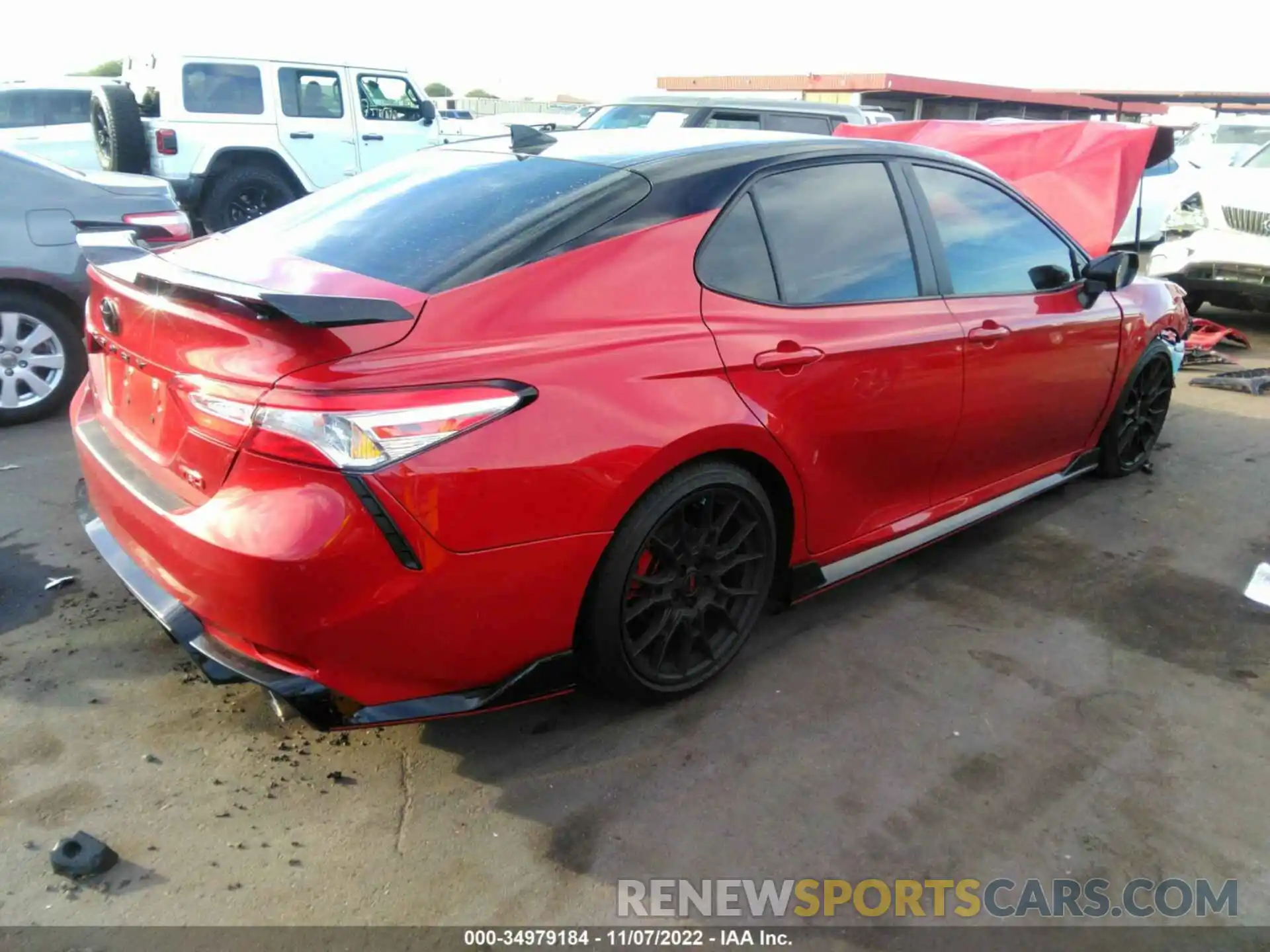 4 Photograph of a damaged car 4T1NZ1AK5LU037880 TOYOTA CAMRY 2020