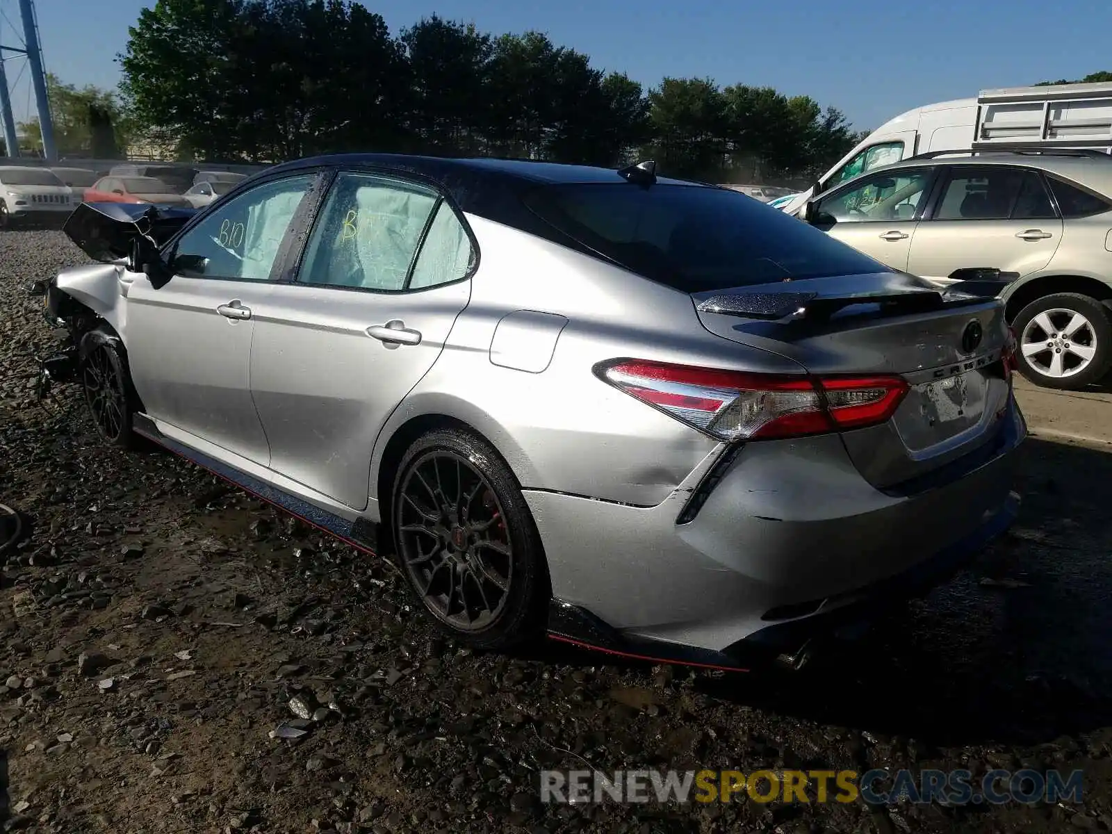 3 Photograph of a damaged car 4T1NZ1AK5LU039029 TOYOTA CAMRY 2020