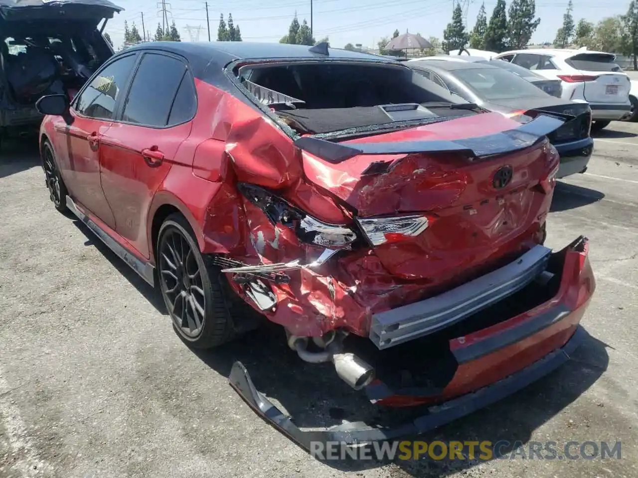 3 Photograph of a damaged car 4T1NZ1AK5LU042917 TOYOTA CAMRY 2020