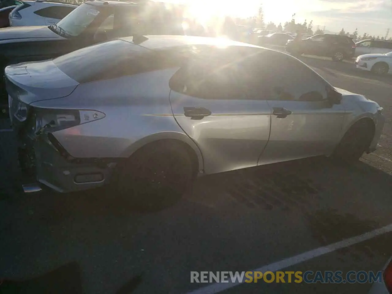 3 Photograph of a damaged car 4T1NZ1AK5LU045896 TOYOTA CAMRY 2020