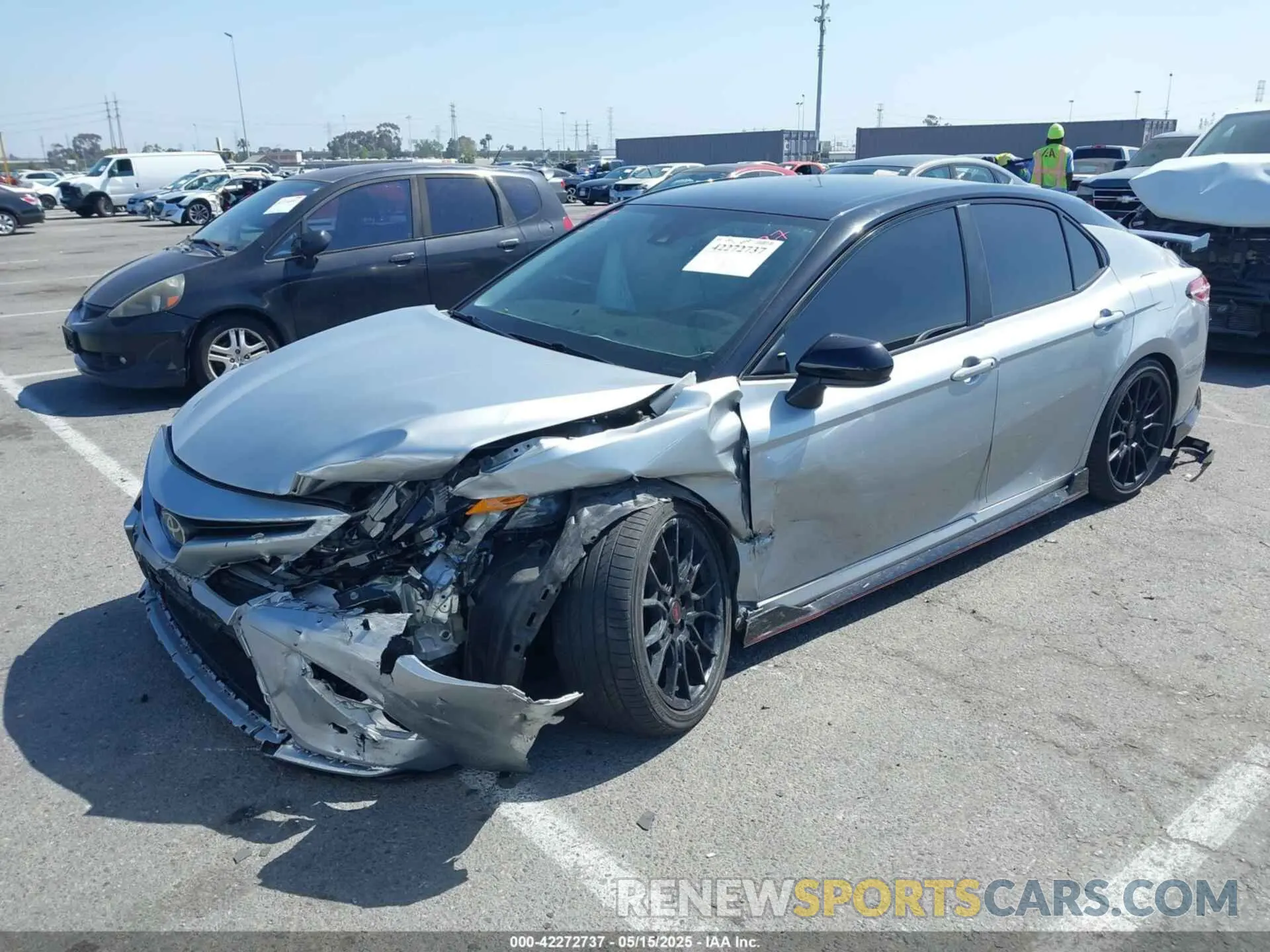2 Photograph of a damaged car 4T1NZ1AK5LU046675 TOYOTA CAMRY 2020