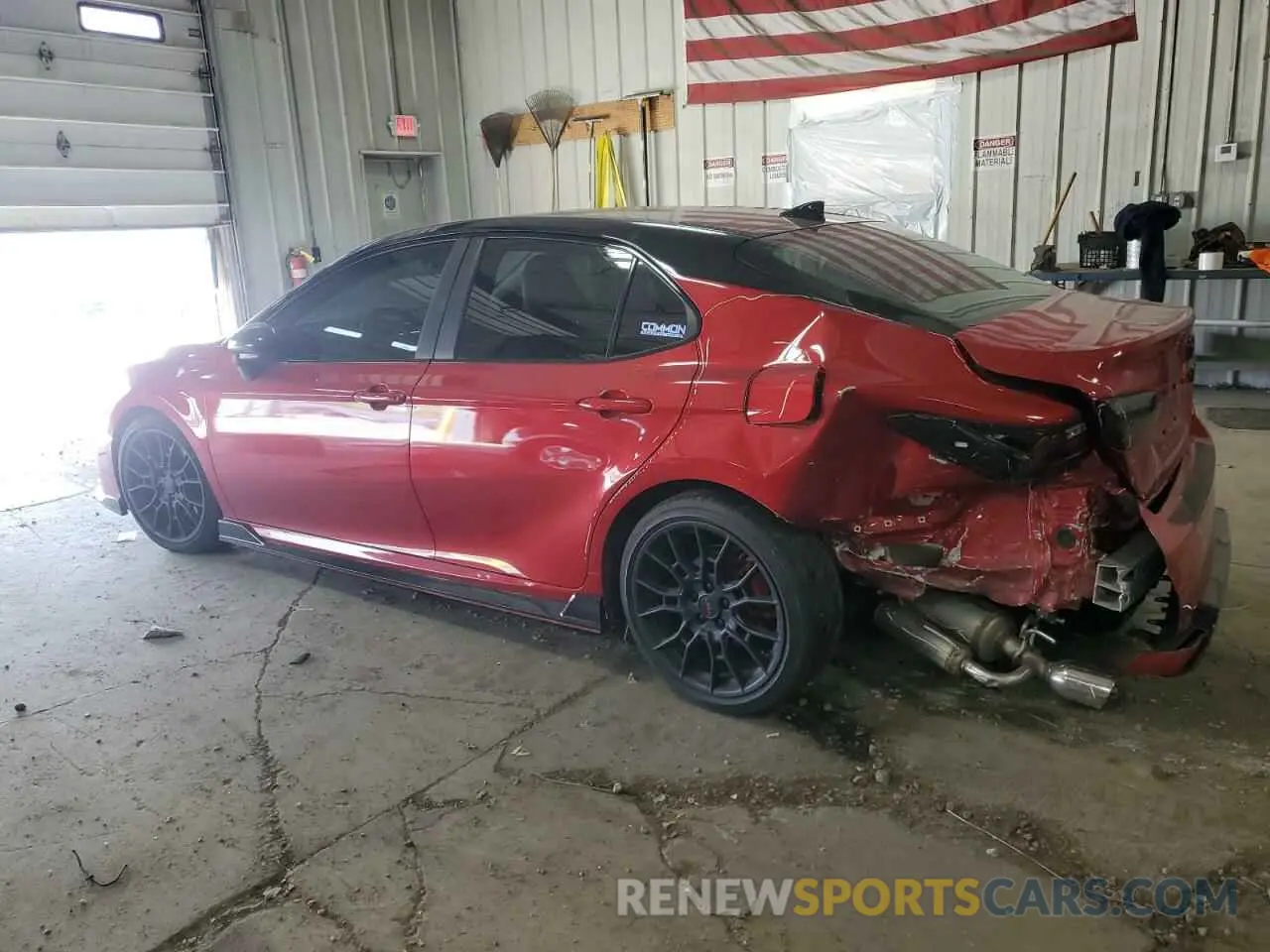 2 Photograph of a damaged car 4T1NZ1AK5LU047129 TOYOTA CAMRY 2020