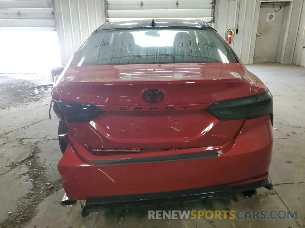 6 Photograph of a damaged car 4T1NZ1AK5LU047129 TOYOTA CAMRY 2020