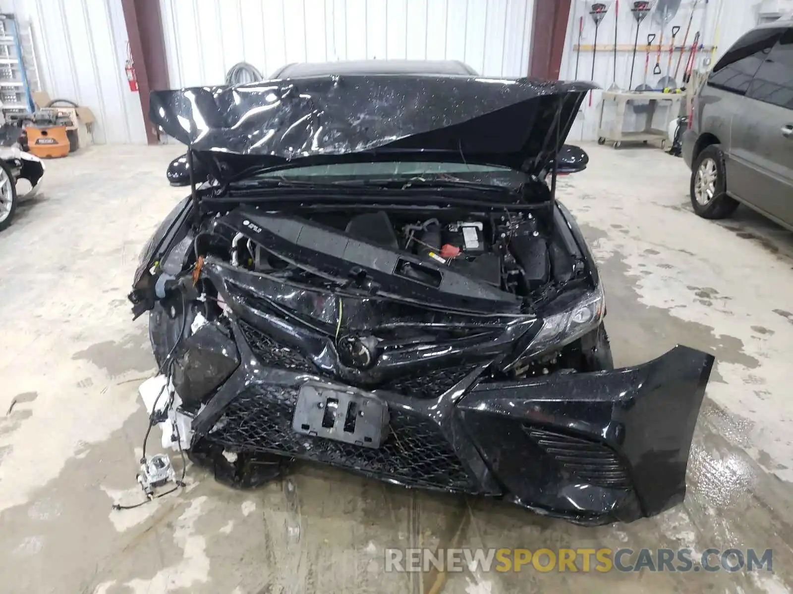 9 Photograph of a damaged car 4T1NZ1AK6LU035796 TOYOTA CAMRY 2020