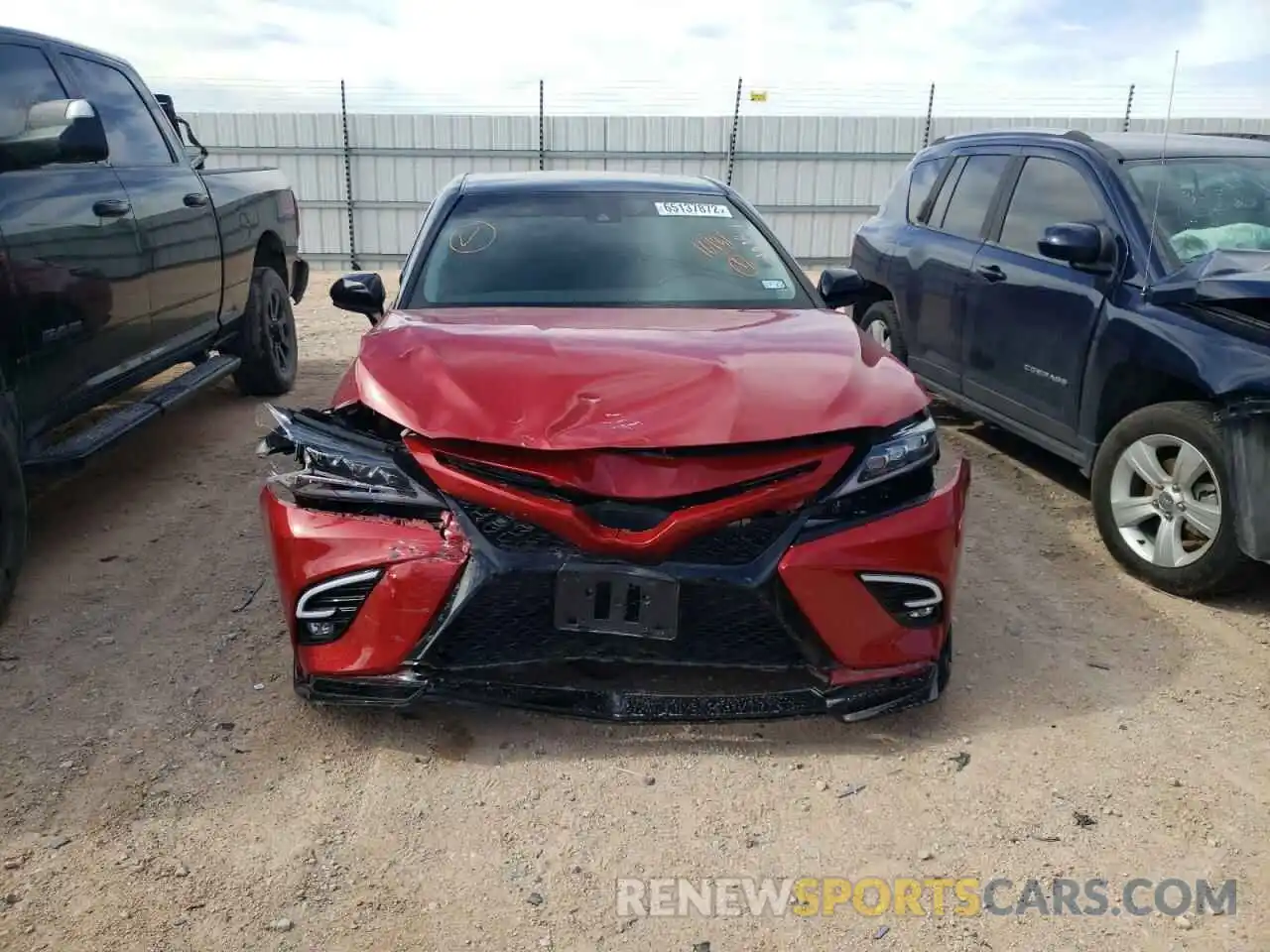 9 Photograph of a damaged car 4T1NZ1AK6LU041260 TOYOTA CAMRY 2020