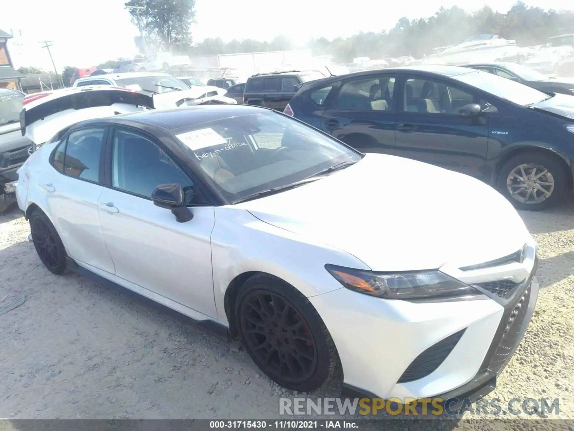 1 Photograph of a damaged car 4T1NZ1AK6LU041968 TOYOTA CAMRY 2020