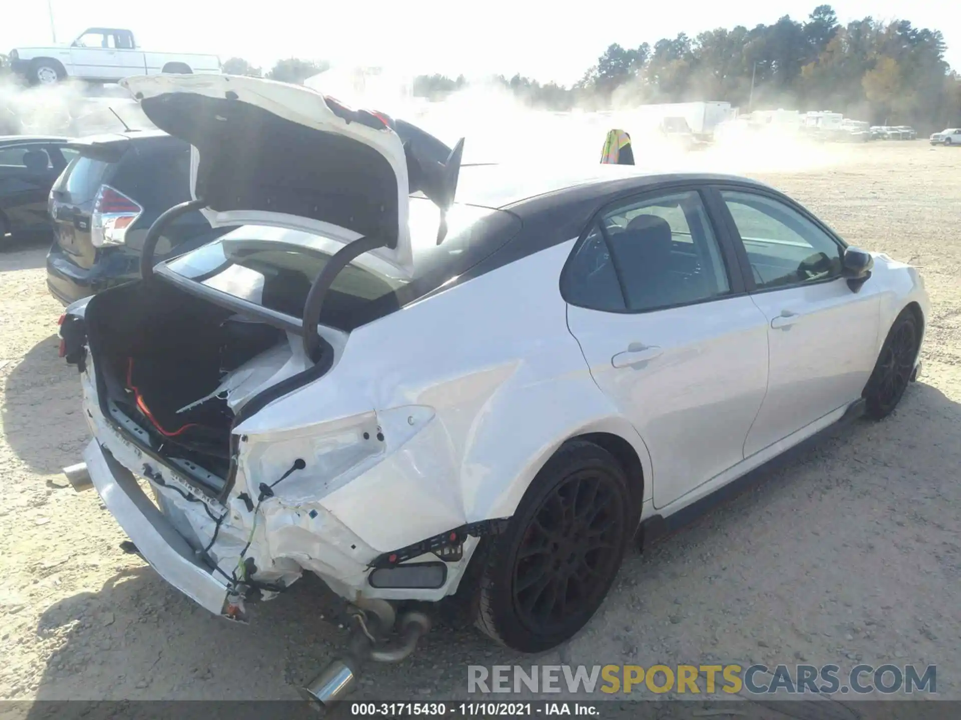 4 Photograph of a damaged car 4T1NZ1AK6LU041968 TOYOTA CAMRY 2020