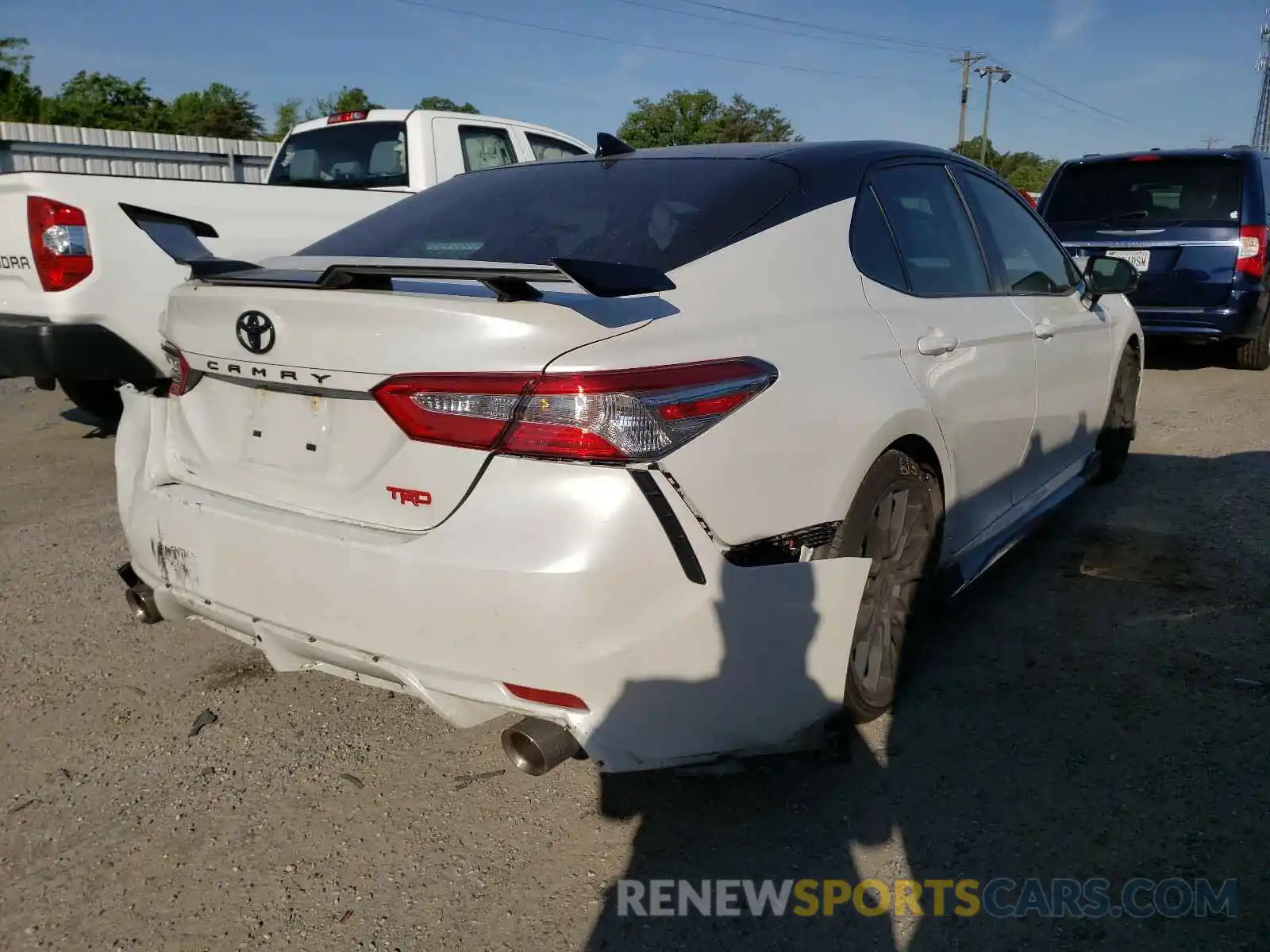 4 Photograph of a damaged car 4T1NZ1AK7LU035175 TOYOTA CAMRY 2020