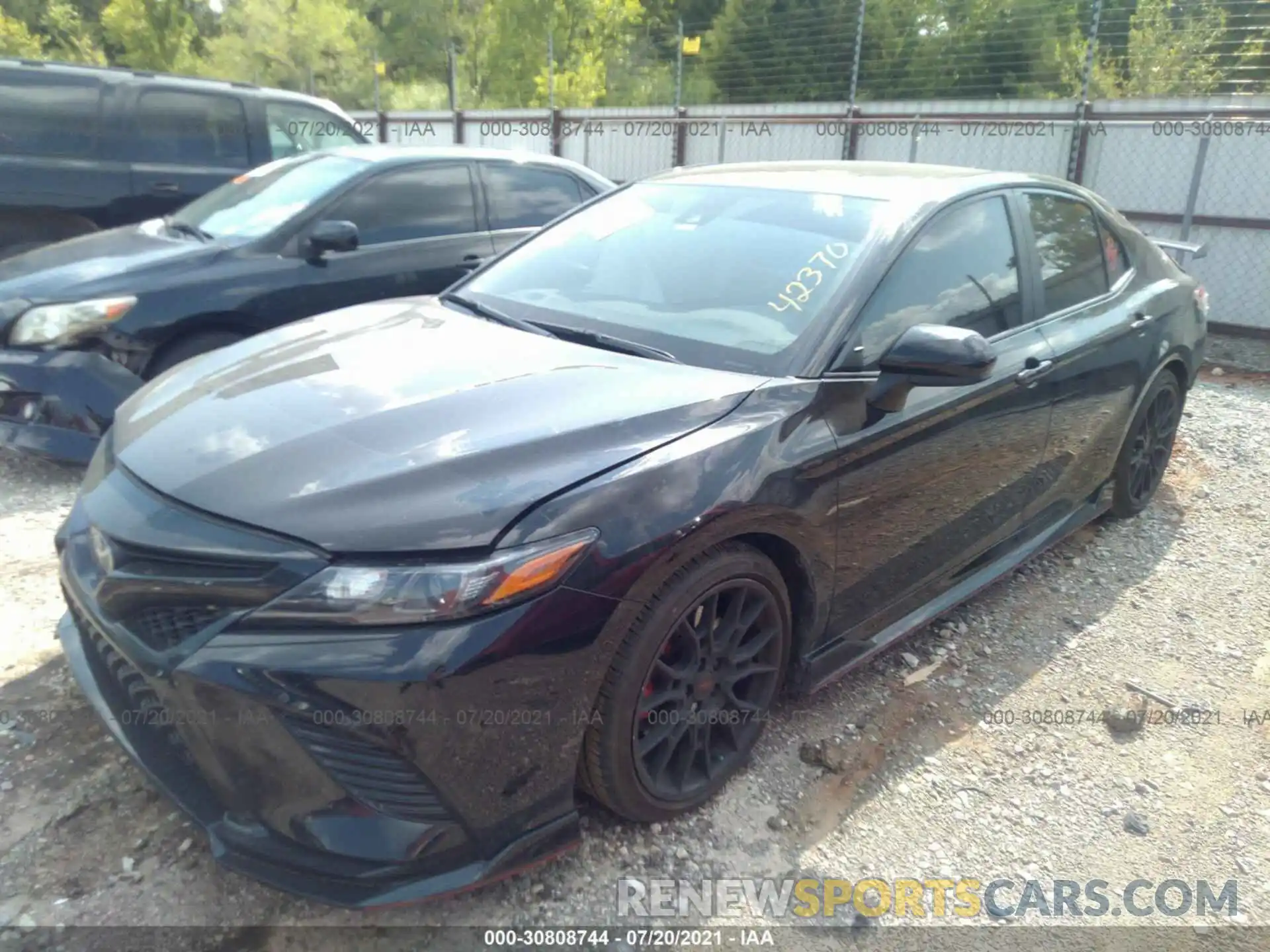 2 Photograph of a damaged car 4T1NZ1AK7LU042370 TOYOTA CAMRY 2020